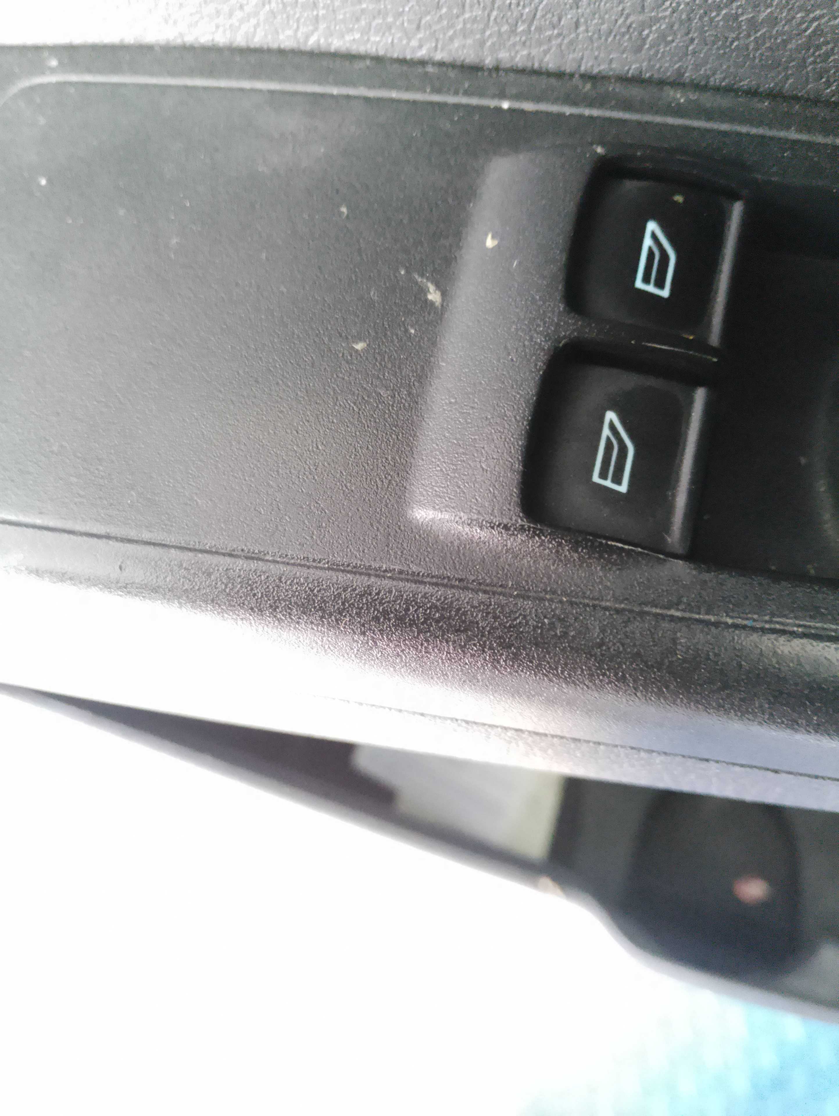 Recambio de mando elevalunas delantero izquierdo para ford transit courier combi ambiente referencia OEM IAM   