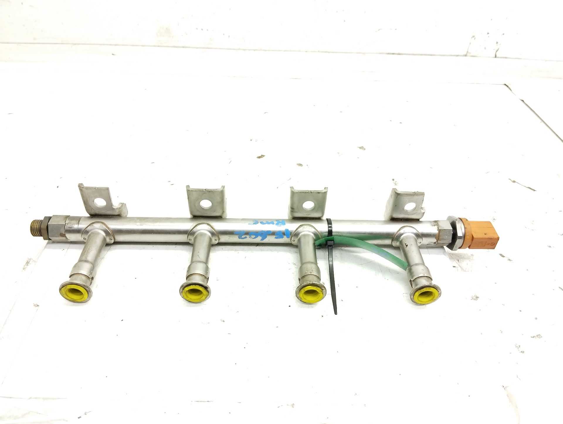 Recambio de rampa inyectora para seat ibiza (6j5) reference referencia OEM IAM 03F133320C 316120594 