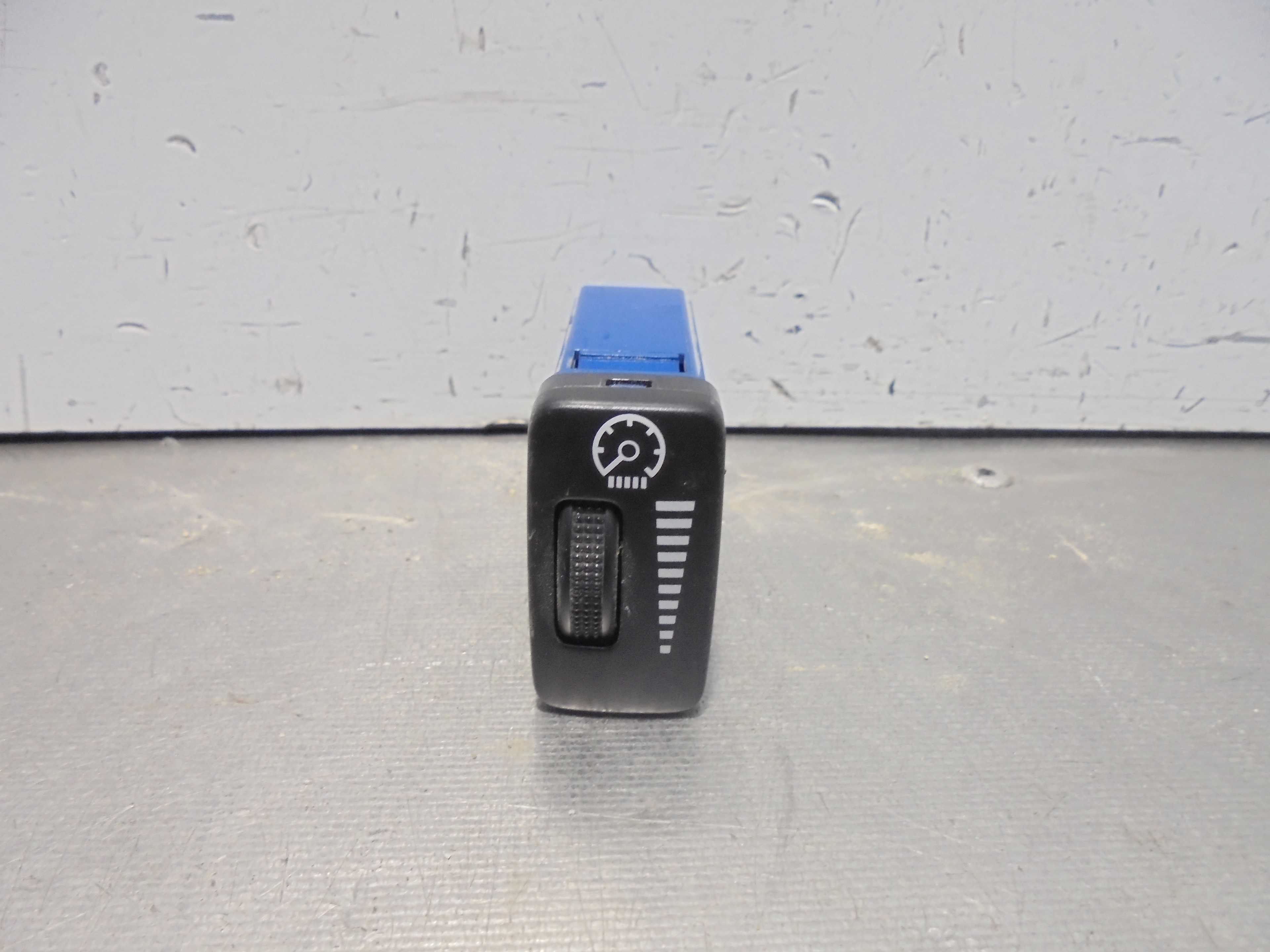 Recambio de mando multifuncion para toyota land cruiser (j12) 3.0 turbodiesel referencia OEM IAM   