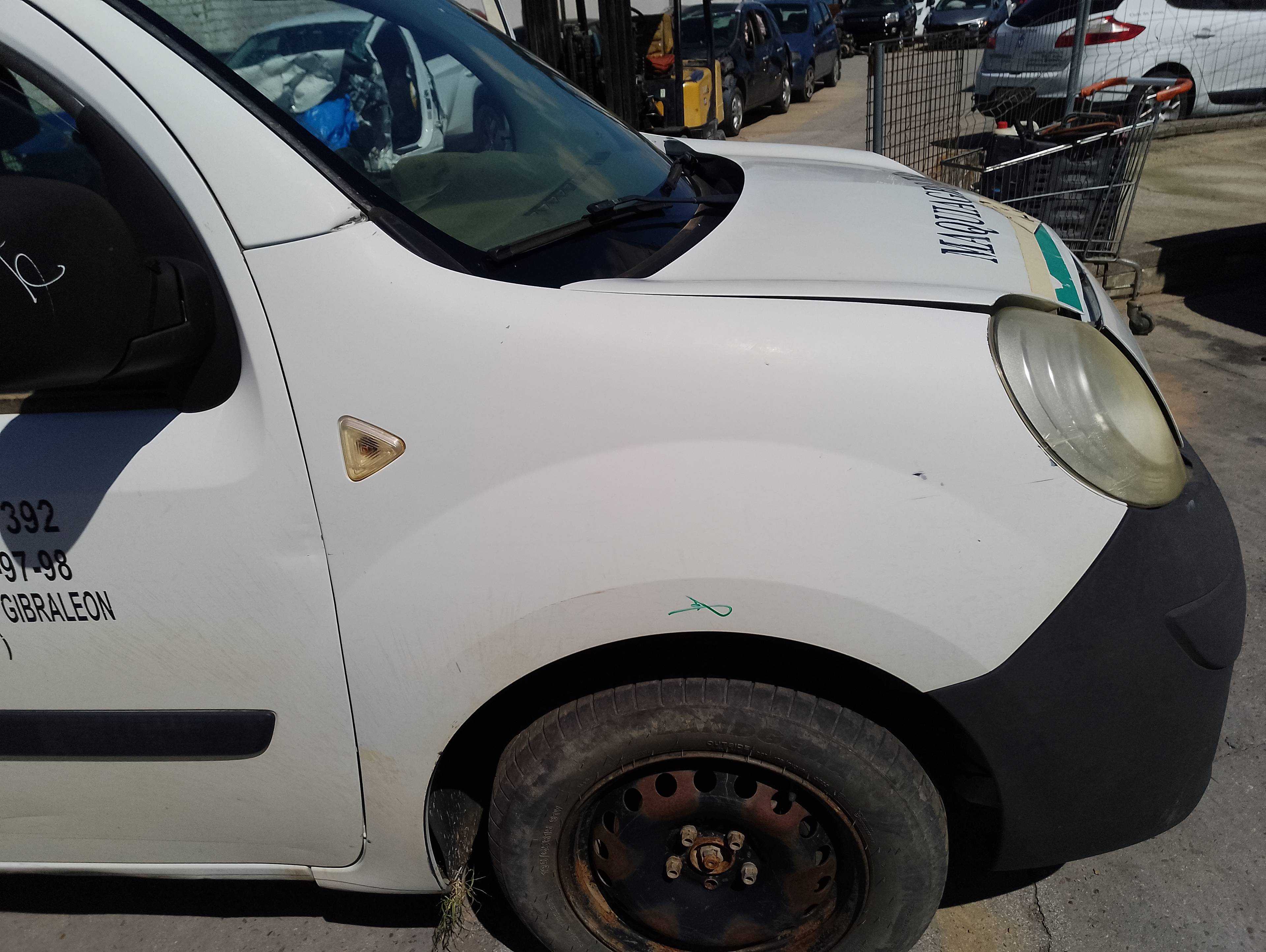 Recambio de aleta delantera derecha para renault kangoo dynamique referencia OEM IAM   