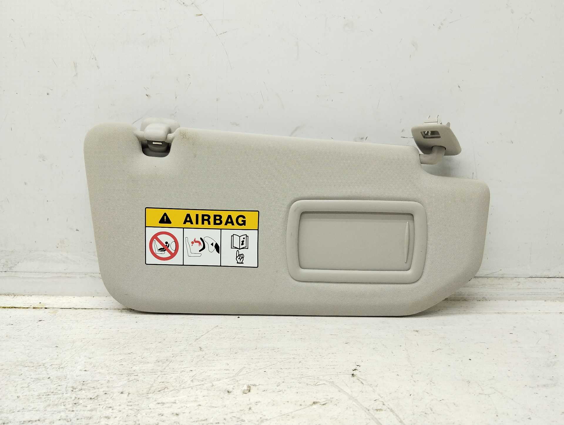 Recambio de parasol derecho para renault scenic iv zen referencia OEM IAM 964008867R  
