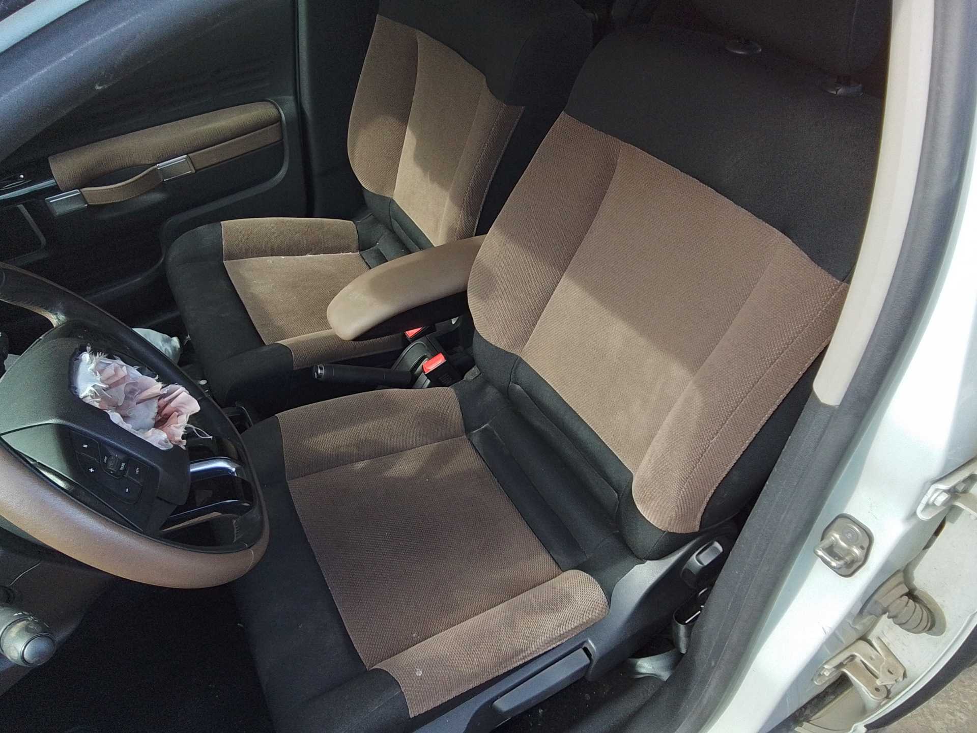Recambio de asiento delantero izquierdo para citroën c4 cactus feel referencia OEM IAM   