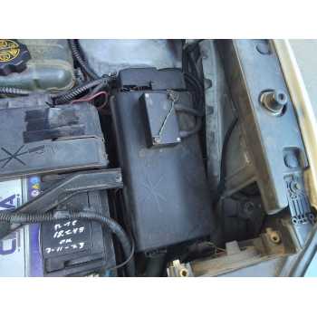CAJA RELES / FUSIBLES 