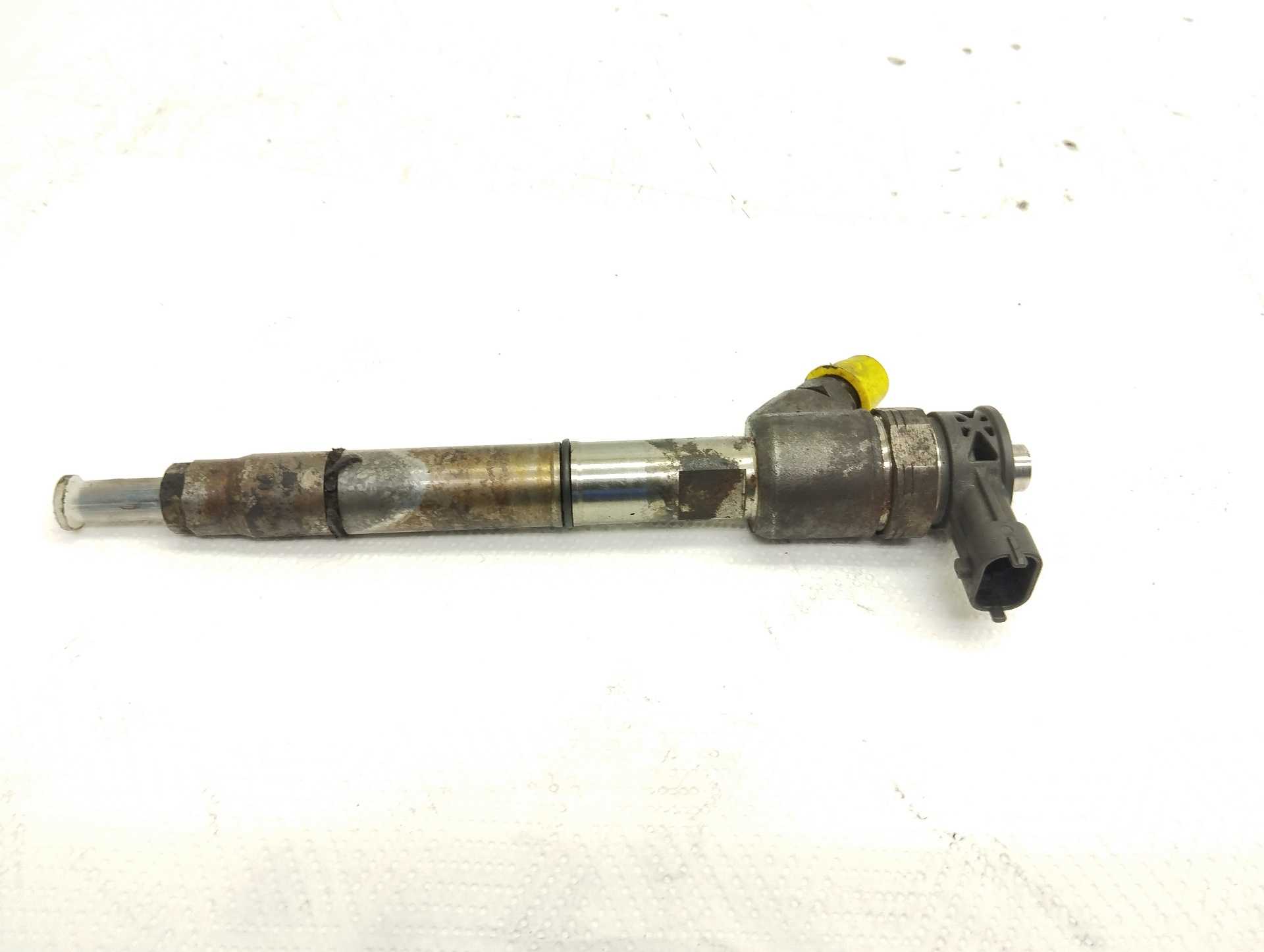 Recambio de inyector para kia carens ( ) basic referencia OEM IAM 0445110589  