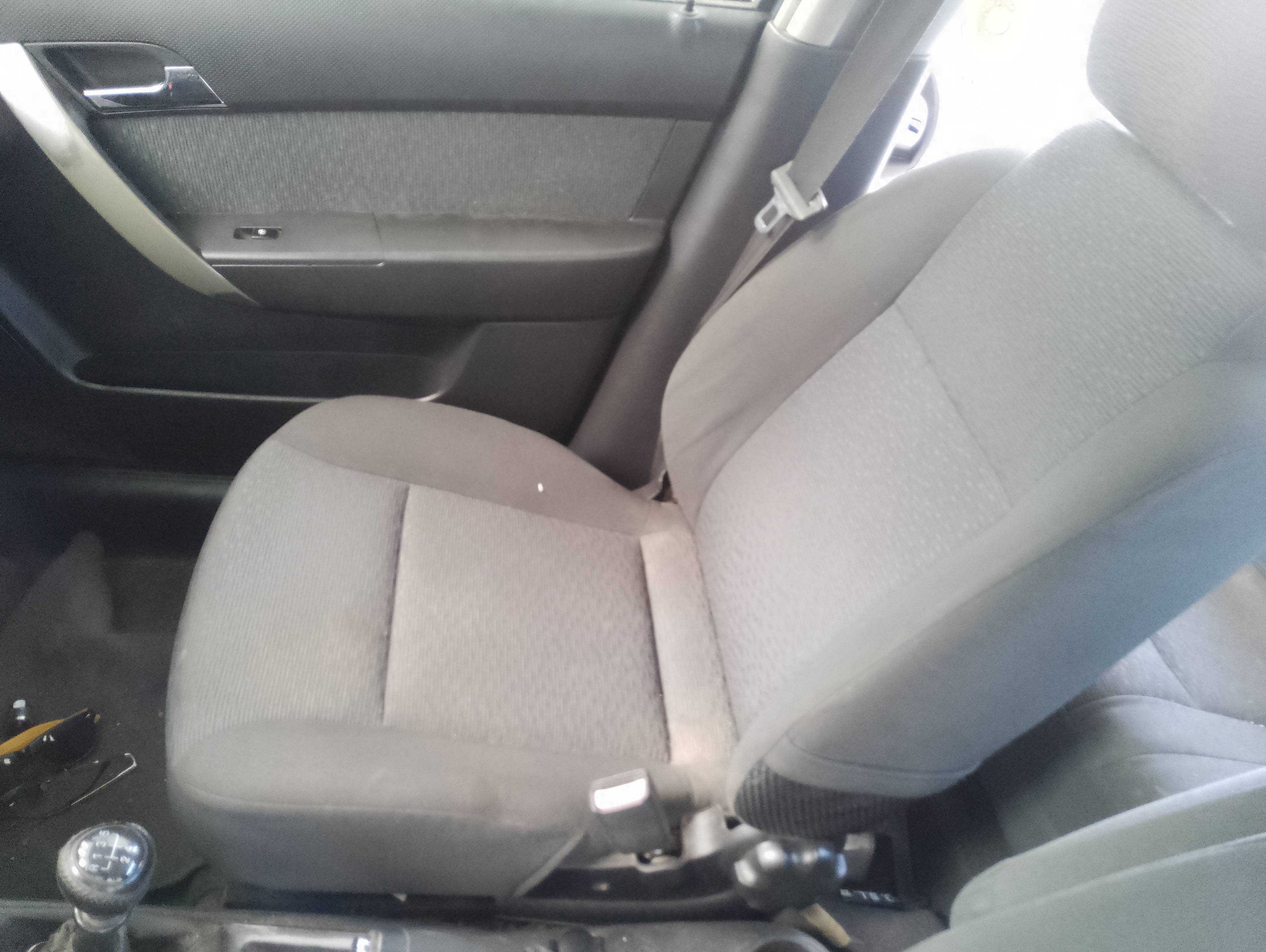 Recambio de asiento delantero derecho para chevrolet aveo ls referencia OEM IAM   