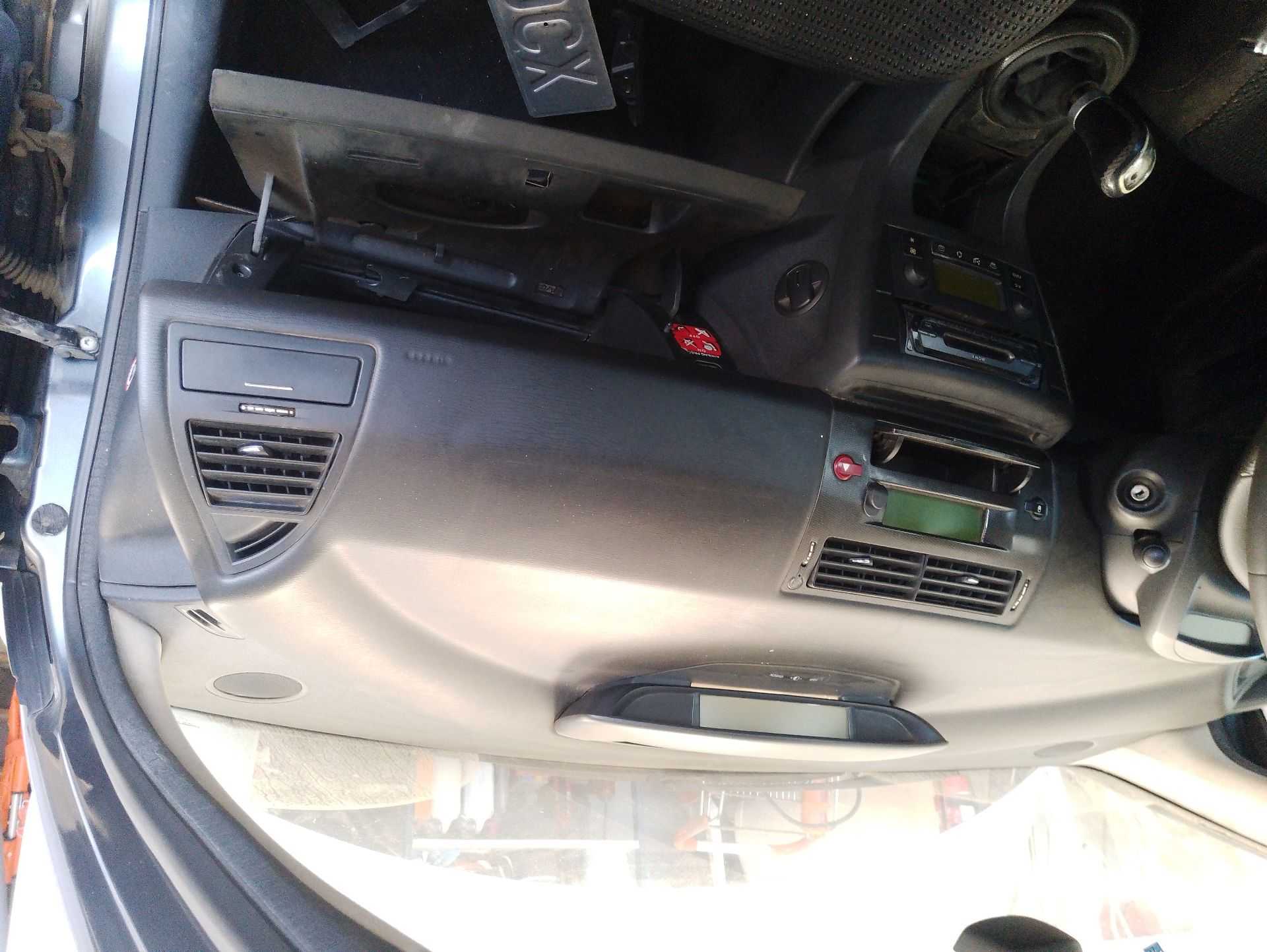 Recambio de salpicadero para citroën c4 i (lc_) 1.6 hdi referencia OEM IAM 8211NQ  