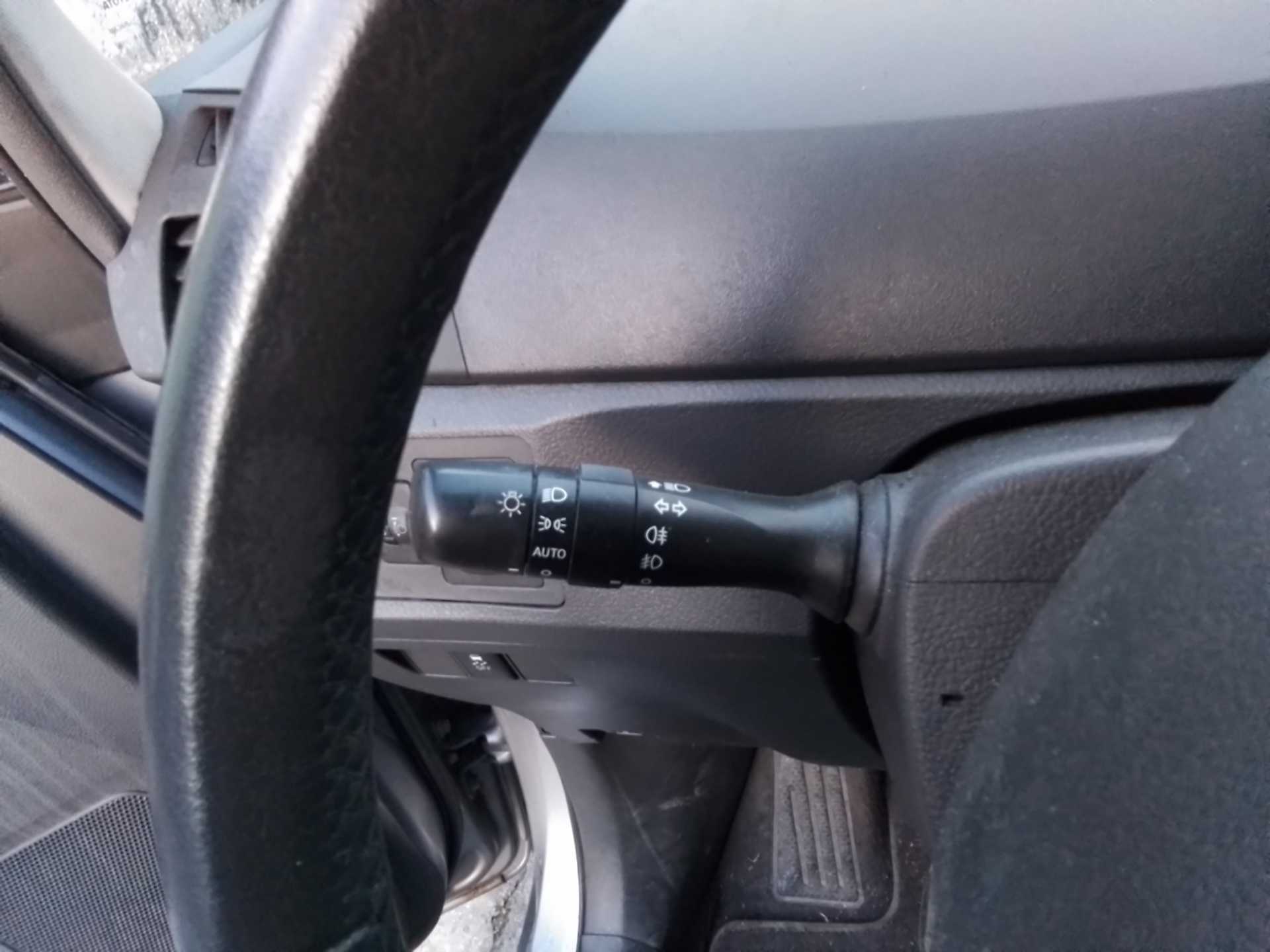 Recambio de mando intermitentes para toyota verso advance referencia OEM IAM   