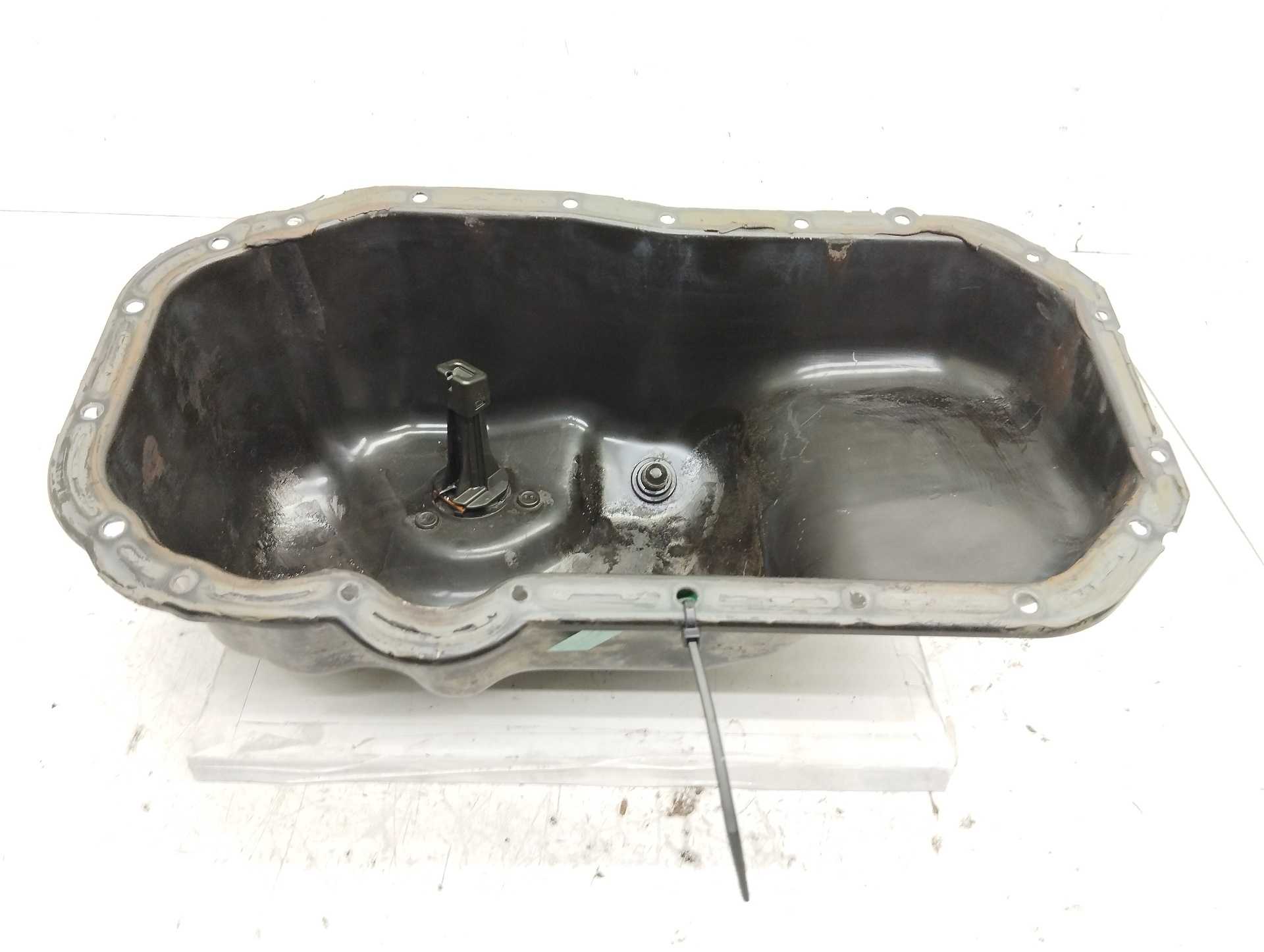 Recambio de carter para seat ibiza (6j5) reference referencia OEM IAM 03C103601BH  