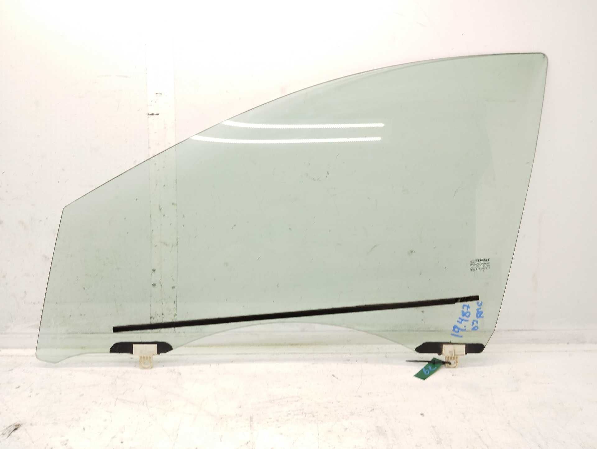 Recambio de luna delantera izquierda para renault megane iii sport tourer dynamique referencia OEM IAM 43R000479 803012464R 
