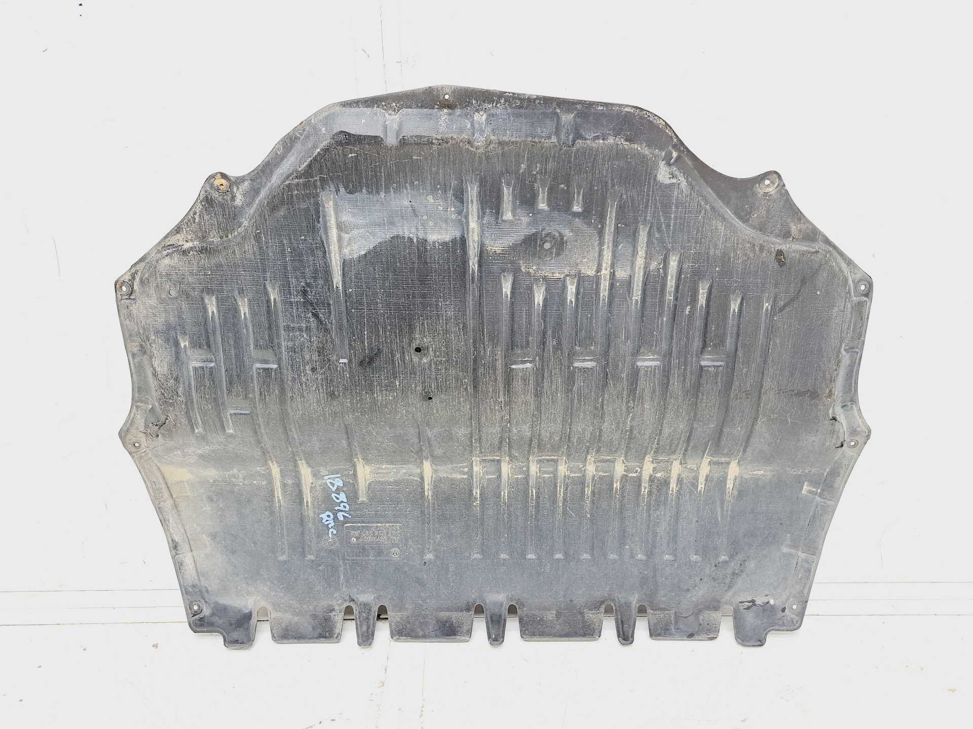 Recambio de cubrecarter para volkswagen polo (9n3) advance referencia OEM IAM 6Q0825237AB  