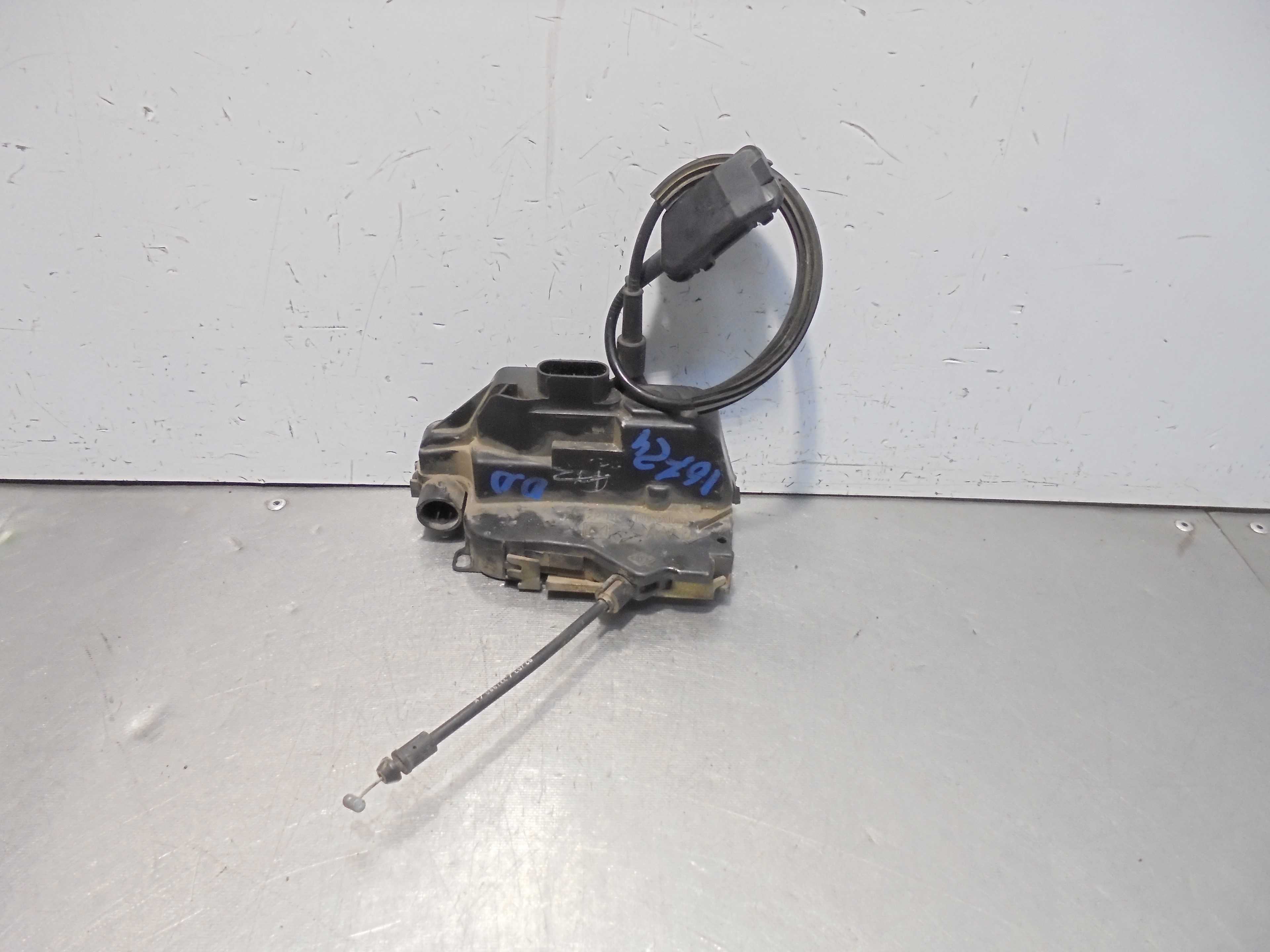 Recambio de cerradura puerta delantera derecha para renault laguna ii (bg0) authentique referencia OEM IAM   