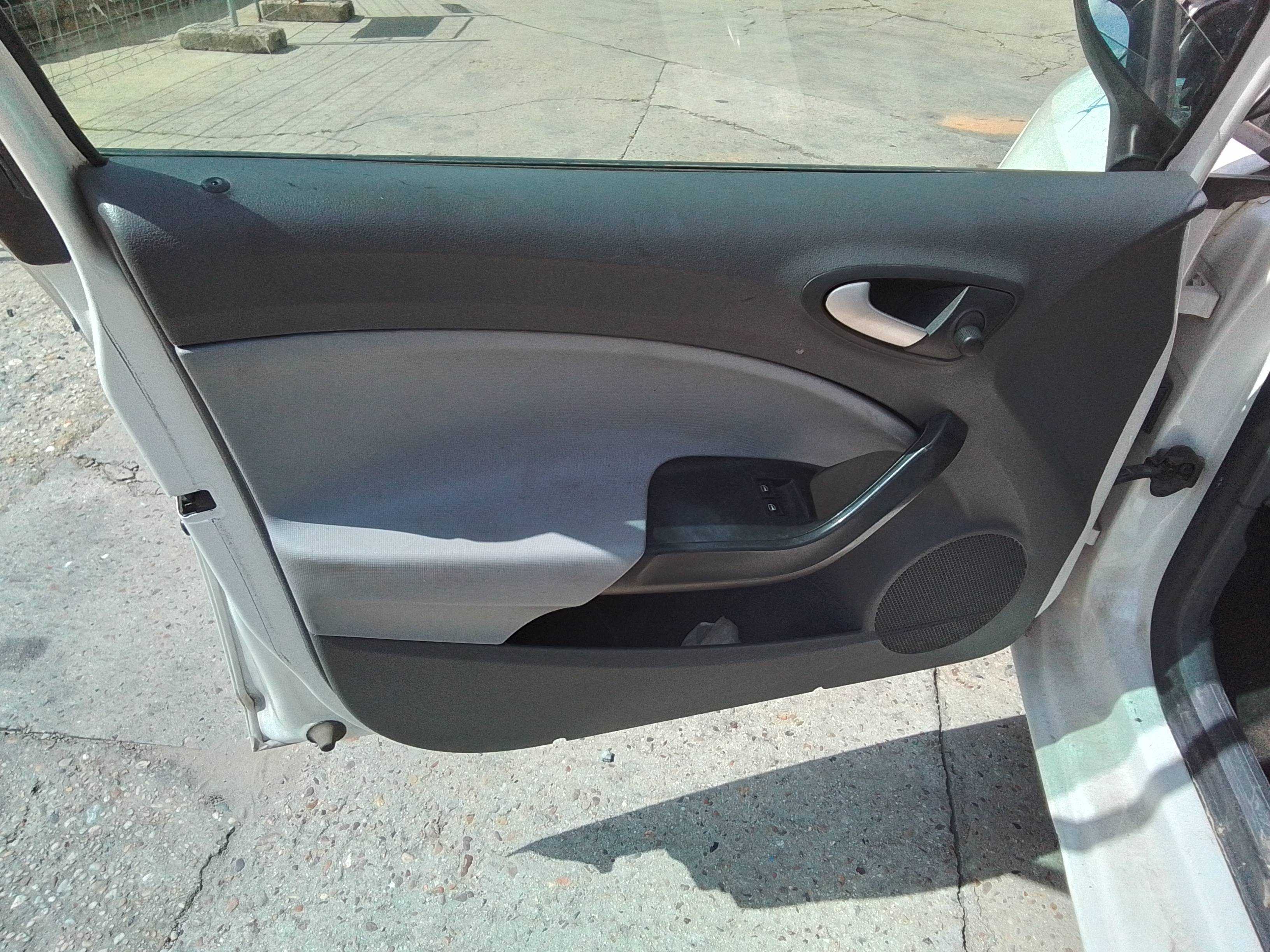 Recambio de guarnecido puerta delantera izquierda para seat ibiza (6j5) ecomotive referencia OEM IAM   