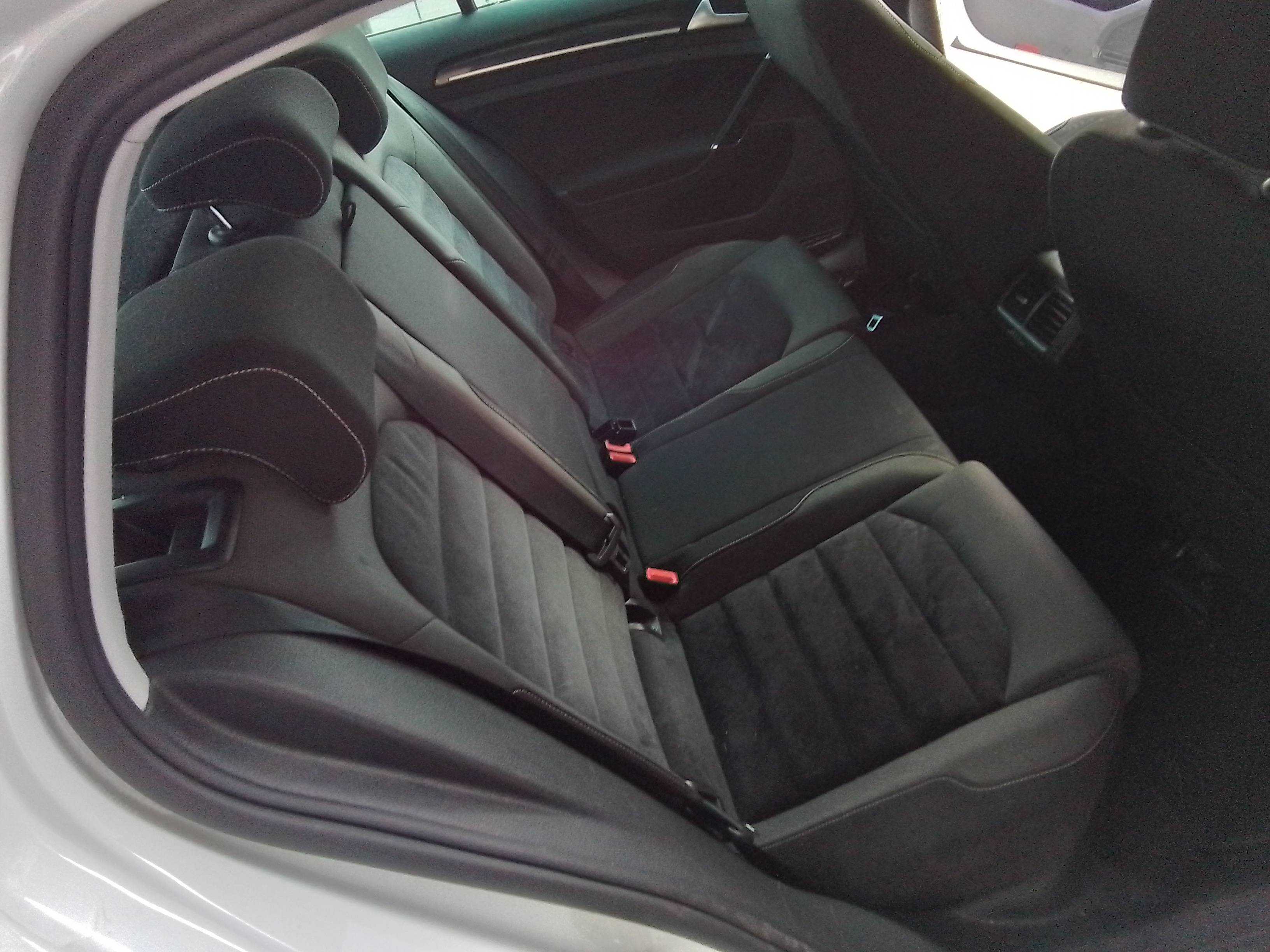 Recambio de asientos traseros para volkswagen golf vii lim. (5g1) advance bluemotion referencia OEM IAM   