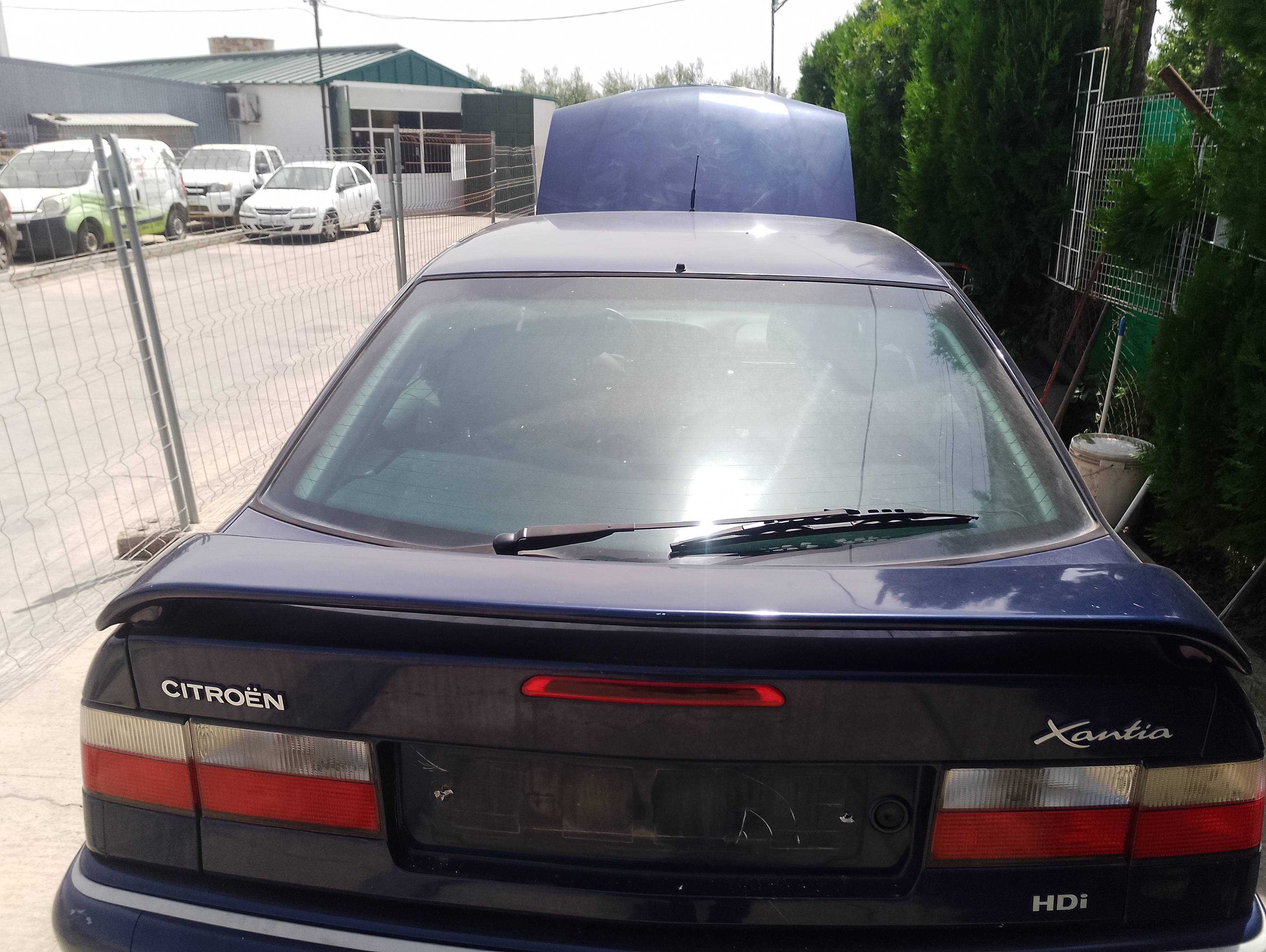 Recambio de porton trasero para citroën xantia berlina 2.0 hdi 90/110 plaisir referencia OEM IAM   
