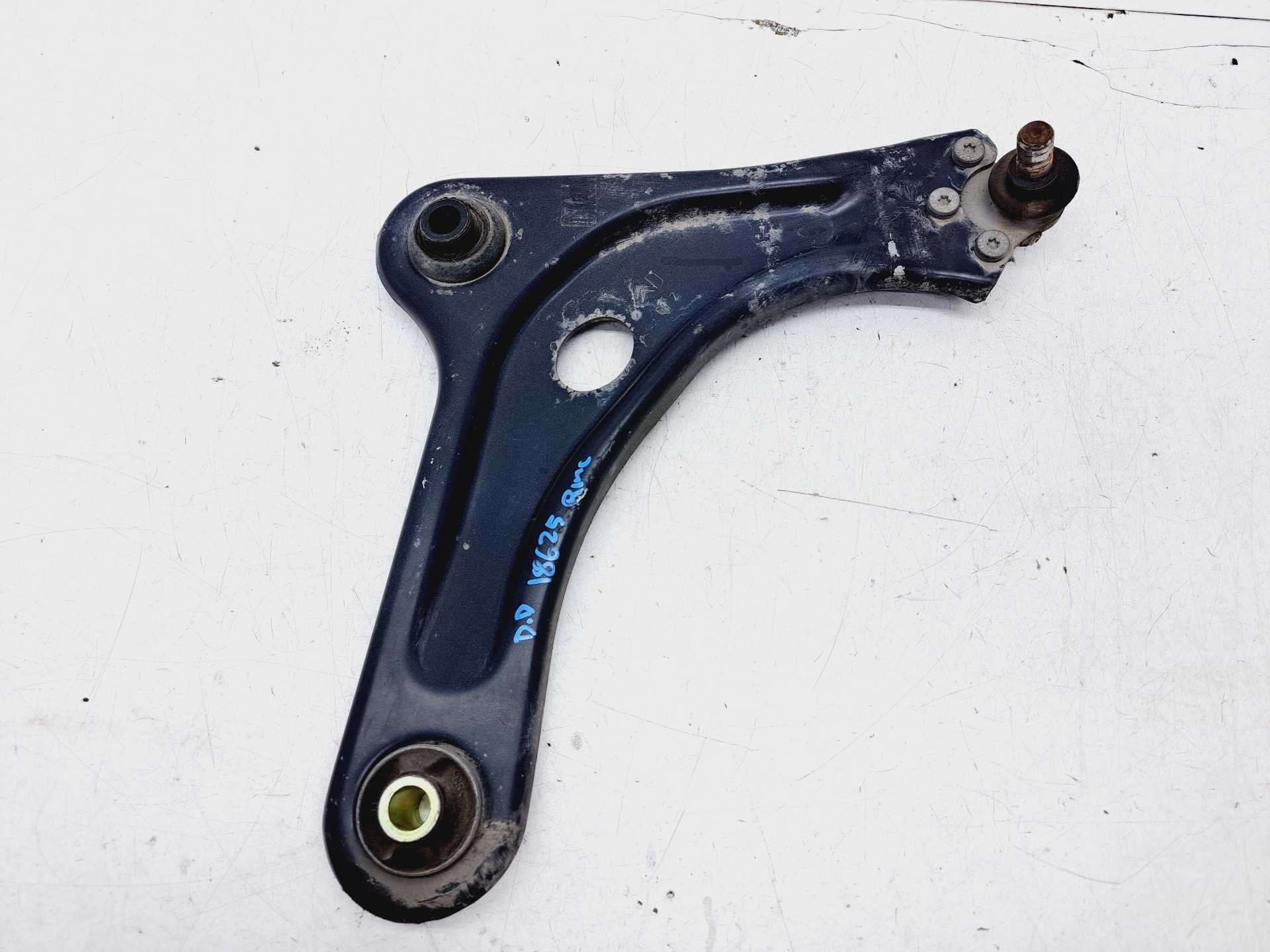 Recambio de brazo suspension inferior delantero derecho para citroën c4 cactus feel referencia OEM IAM   