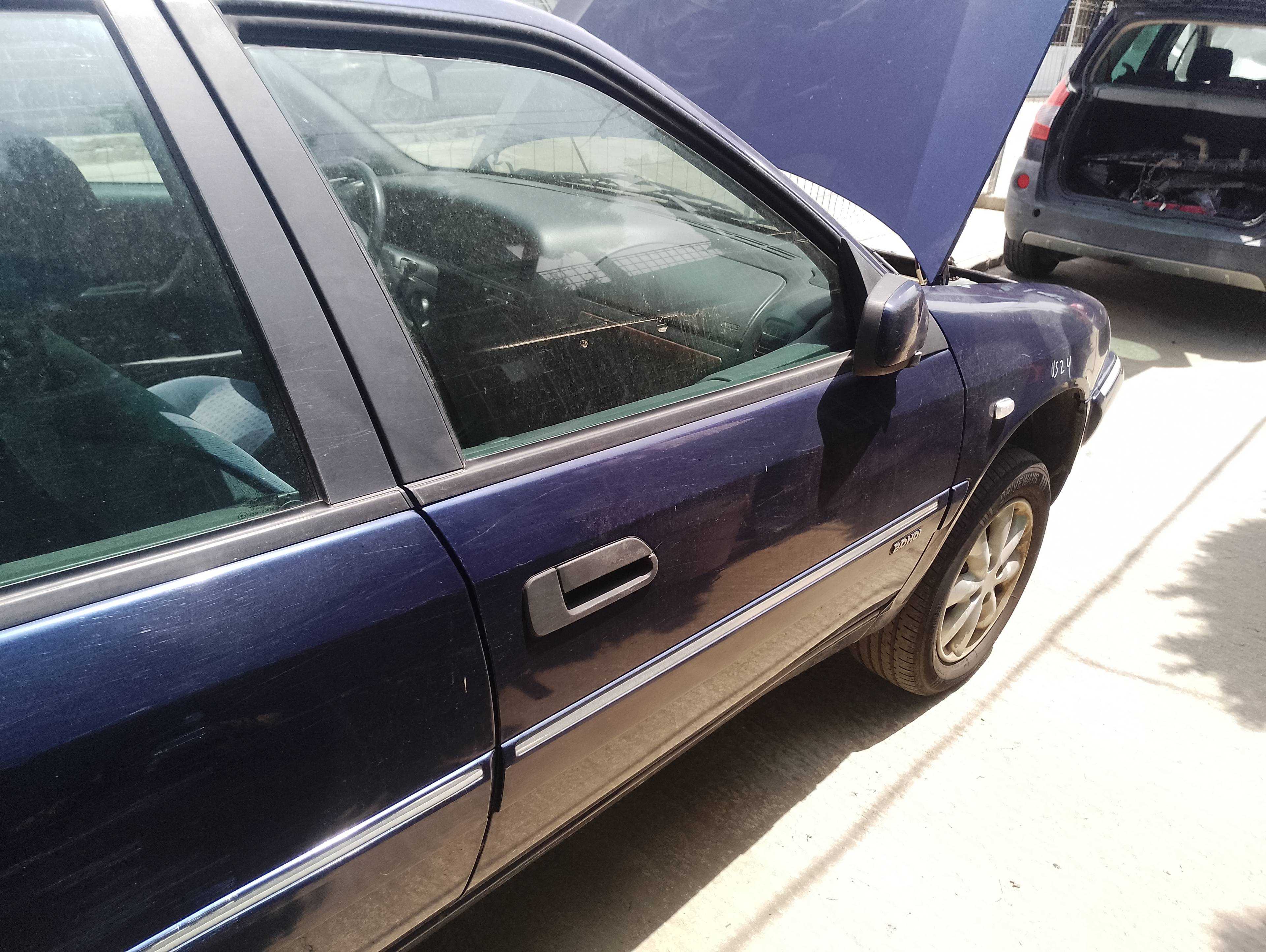 Recambio de puerta delantera derecha para citroën xantia berlina 2.0 hdi 90/110 plaisir referencia OEM IAM   