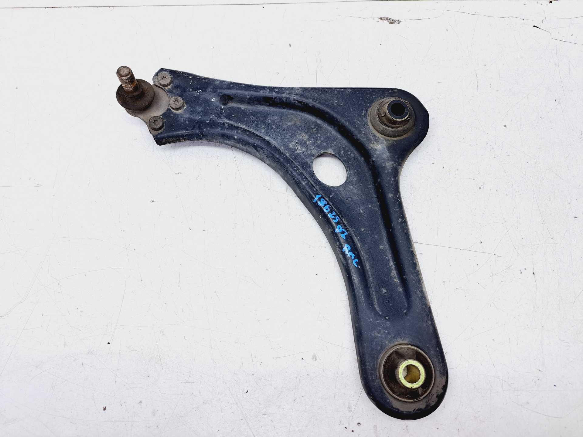 Recambio de brazo suspension inferior delantero izquierdo para citroën c4 cactus feel referencia OEM IAM   