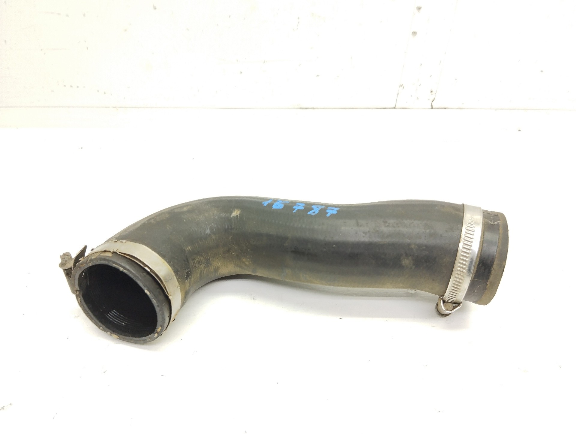 Recambio de tubo de admision para volkswagen golf vii lim. 2.0 tsi referencia OEM IAM 521108A  