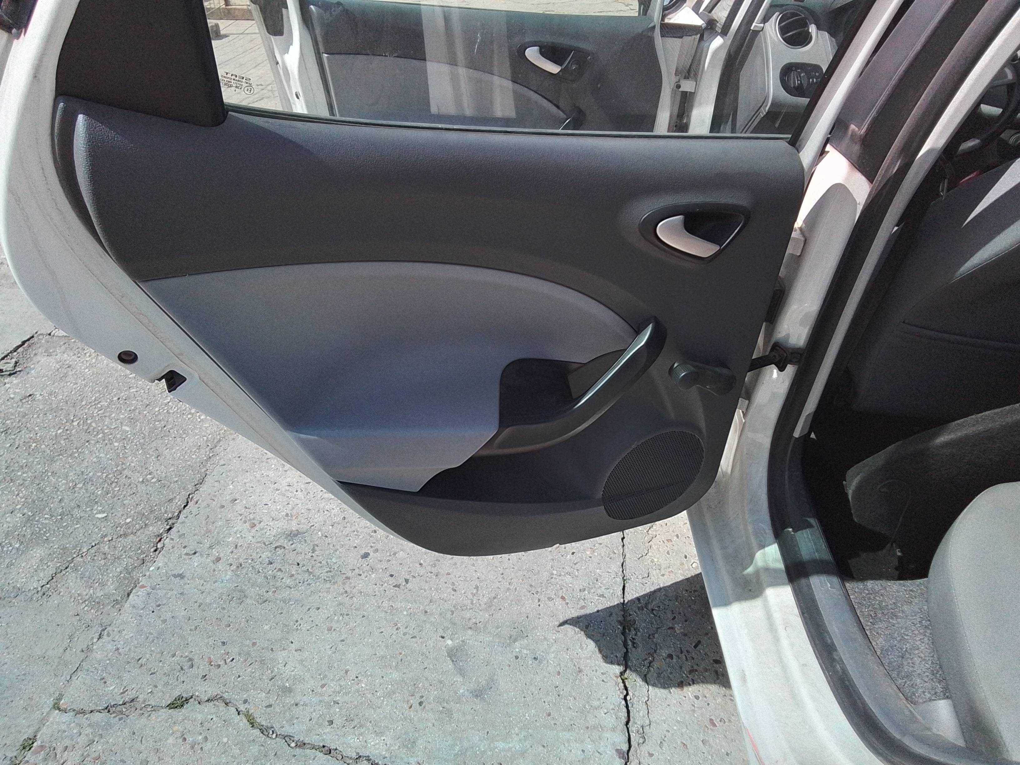 Recambio de guarnecido puerta trasera izquierda para seat ibiza (6j5) ecomotive referencia OEM IAM   