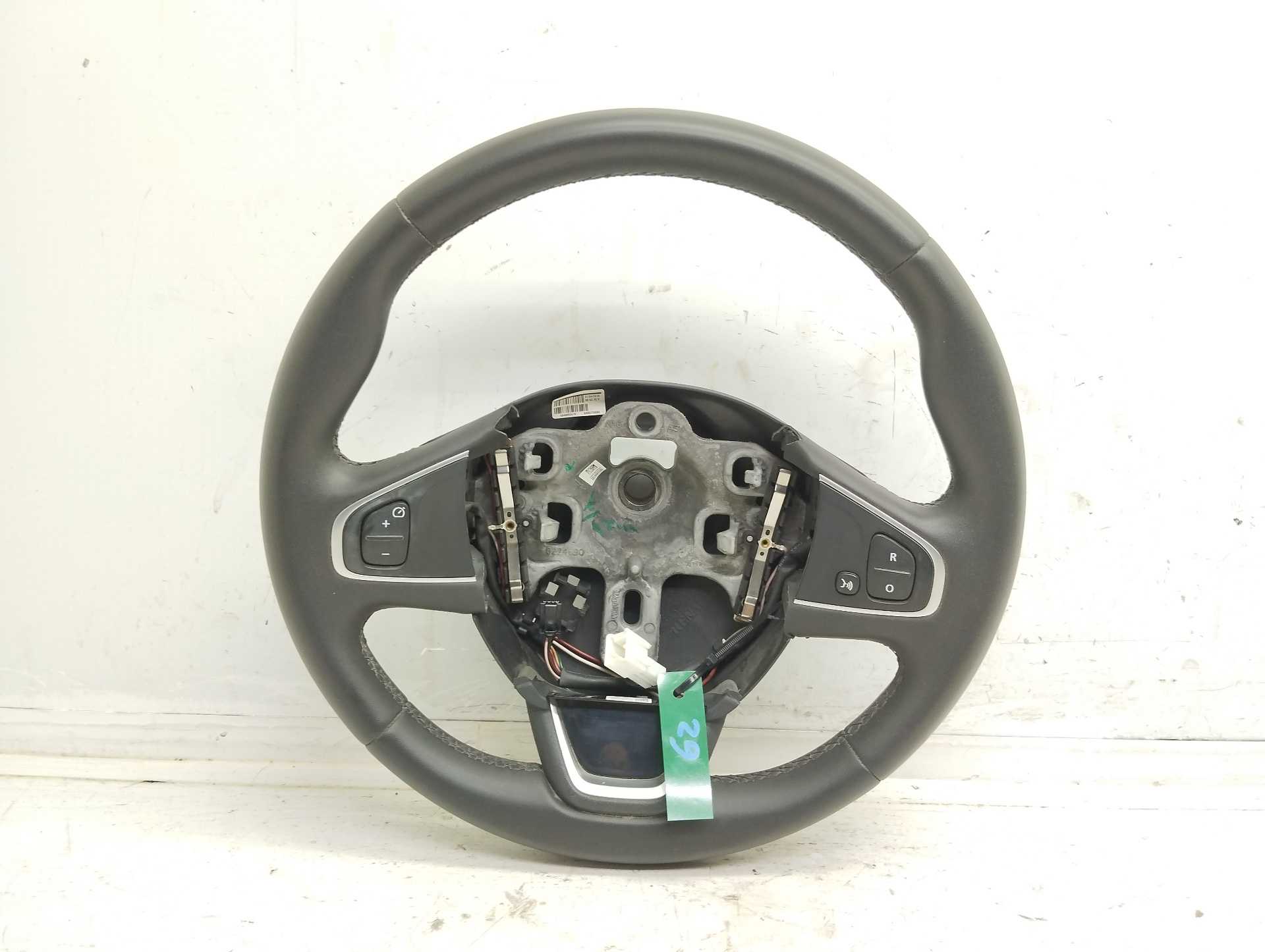 Recambio de volante para renault captur dynamique referencia OEM IAM 636672500A 484005241R 