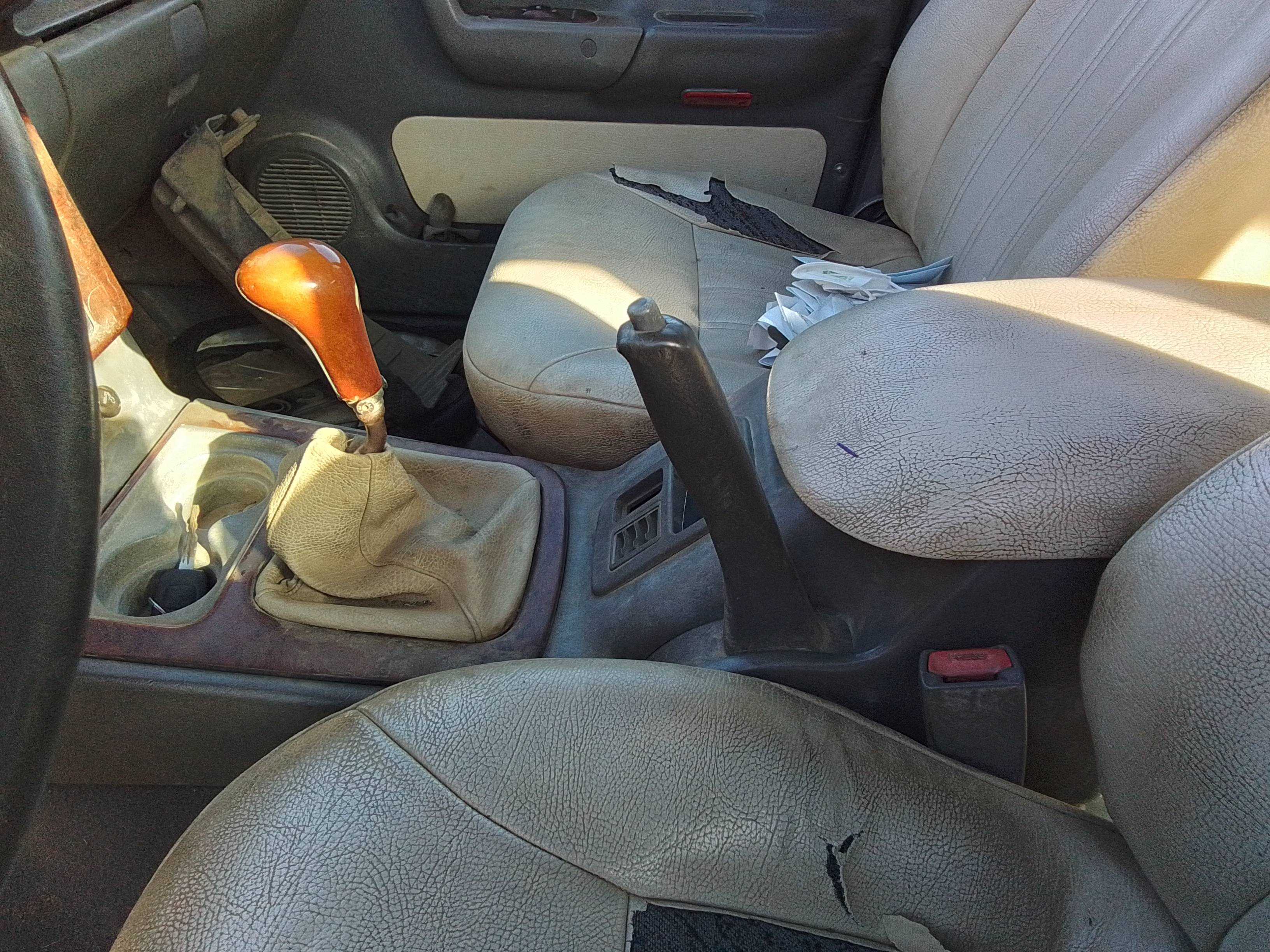 Recambio de palanca freno para ssangyong musso 2.9 tdi full referencia OEM IAM   