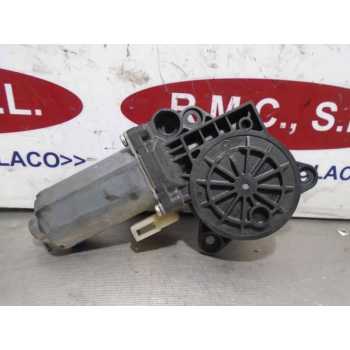 MOTOR ELEVALUNAS DELANTERO DERECHO 