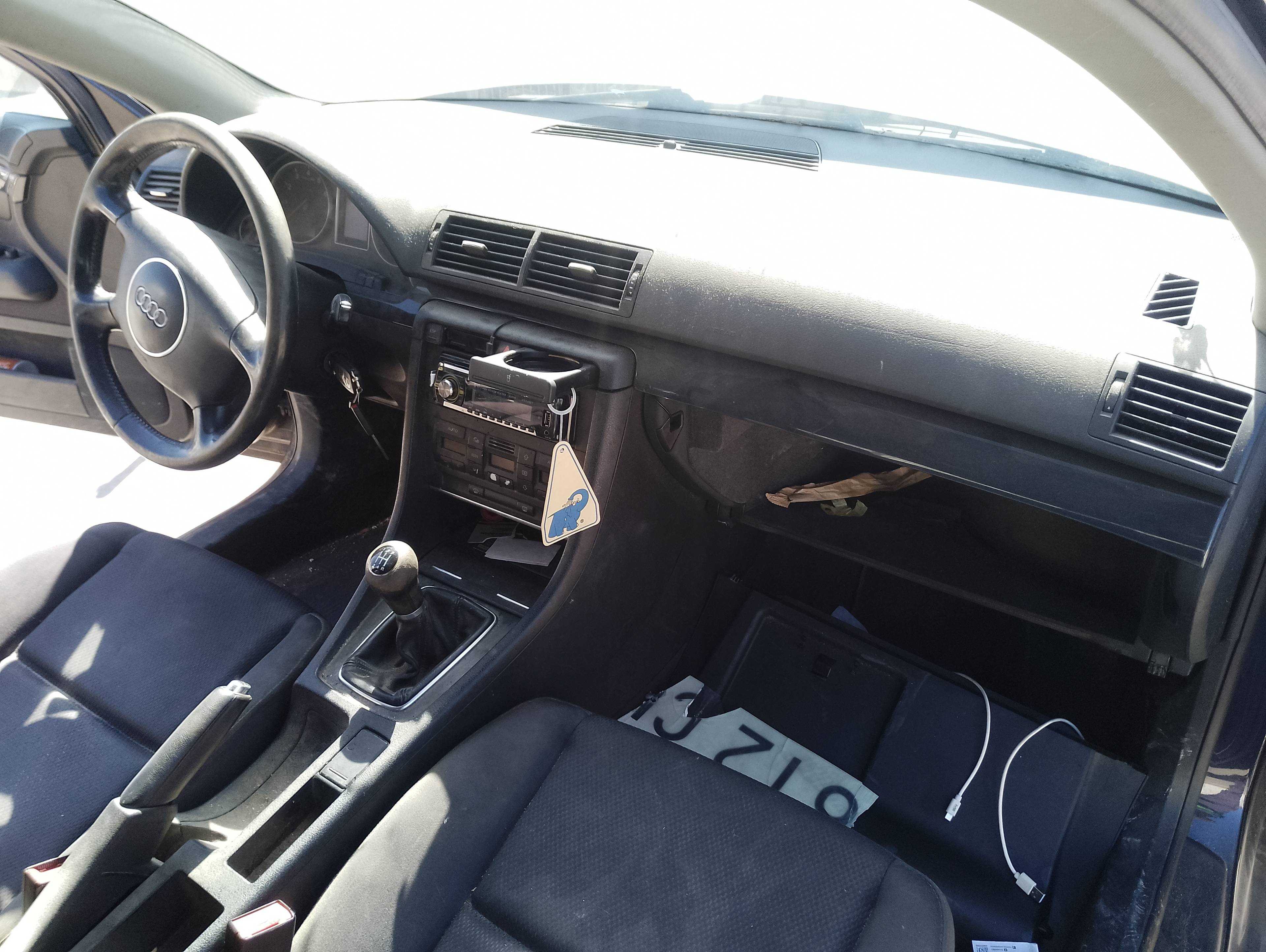 Recambio de salpicadero para audi a4 berlina (8e) 2.0 referencia OEM IAM   
