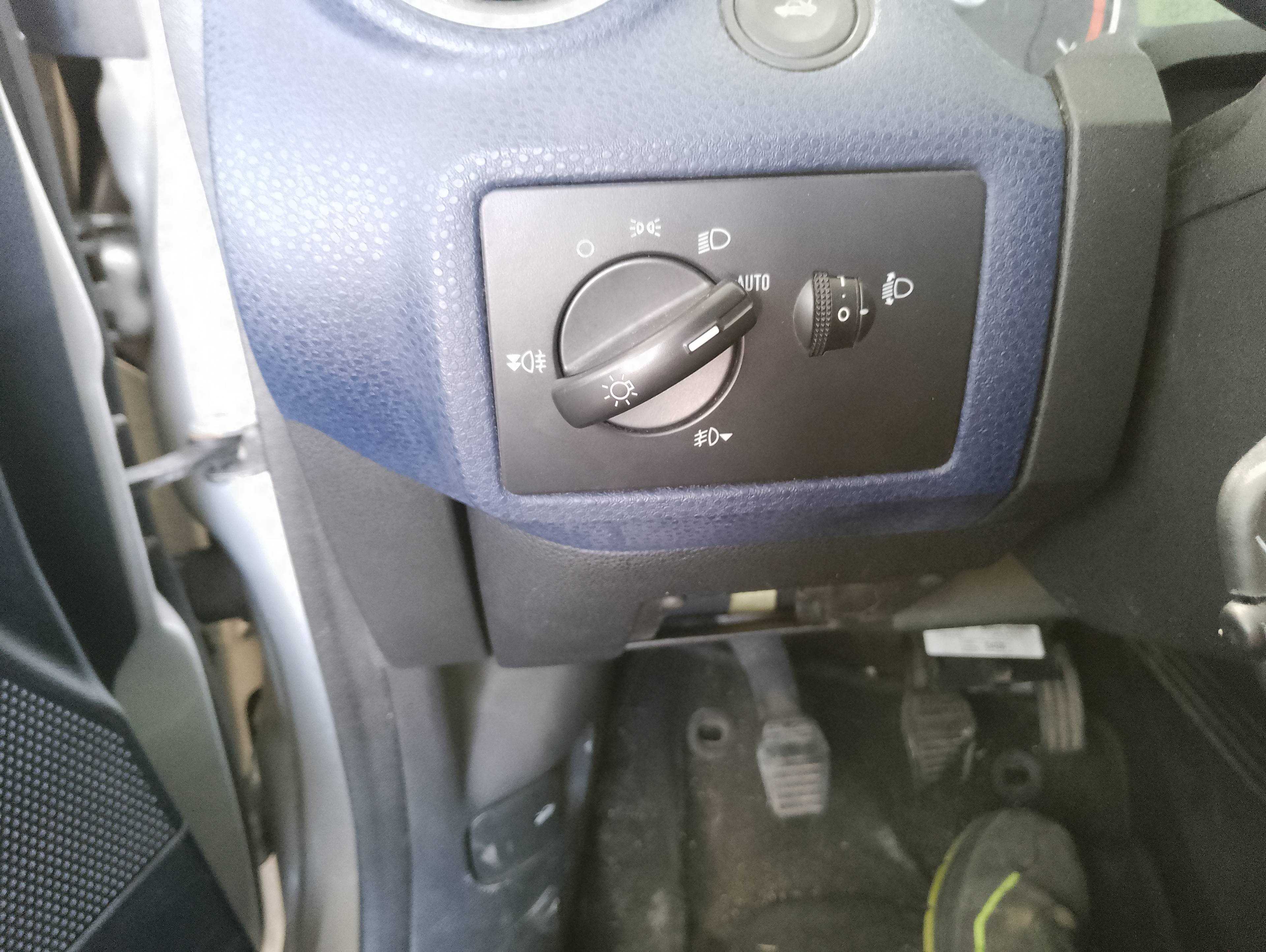 Recambio de mando luces para ford fiesta (cbk) ambiente referencia OEM IAM   