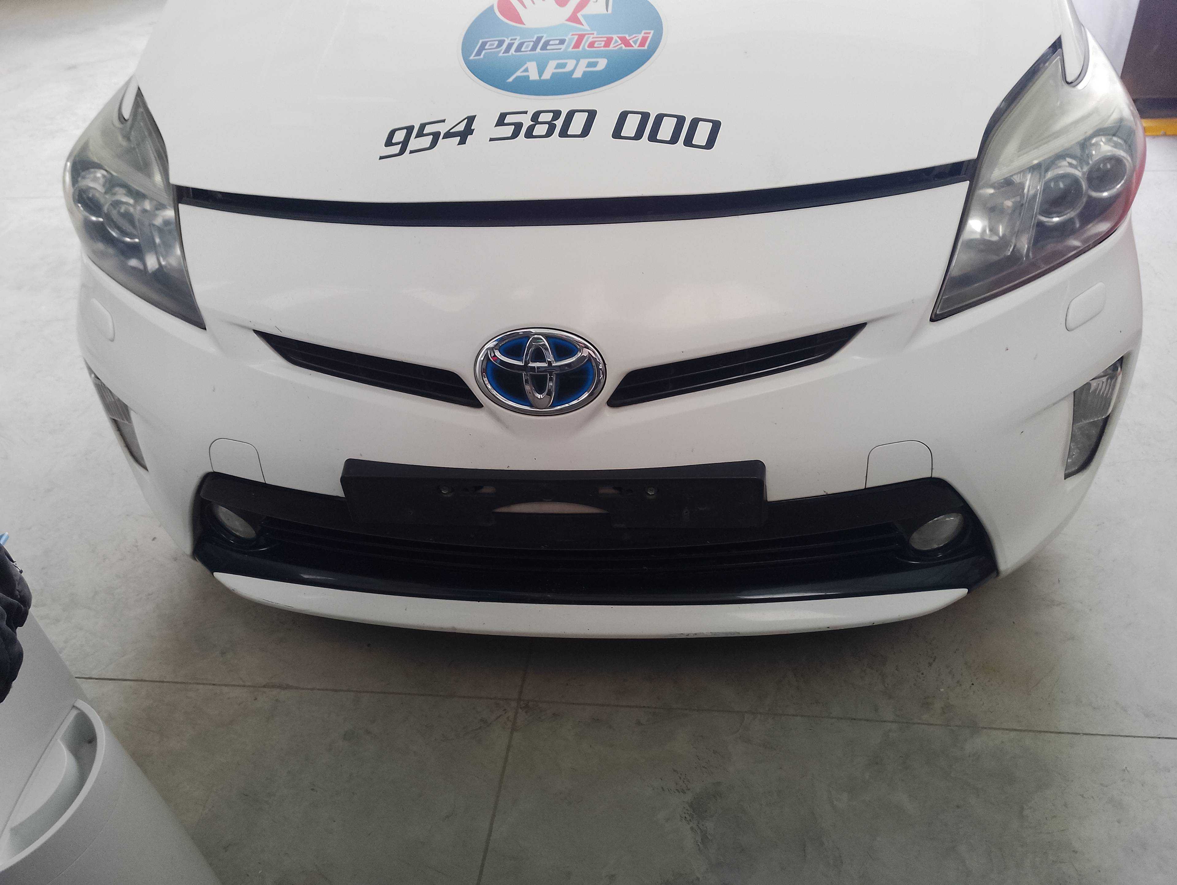 Recambio de paragolpes delantero para toyota prius (nhw30) plug-in hybrid advance referencia OEM IAM   