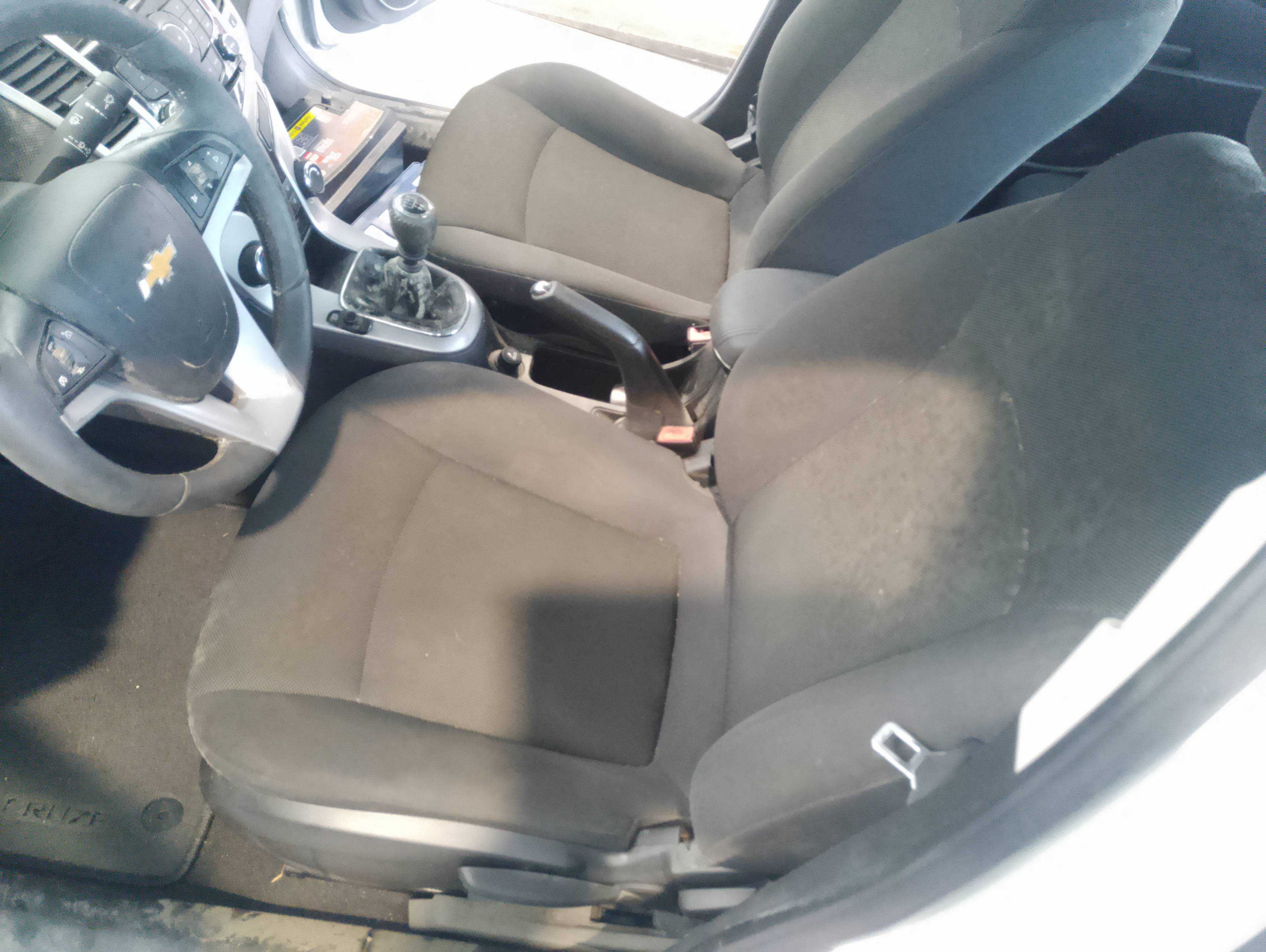 Recambio de asiento delantero izquierdo para chevrolet cruze lt+ referencia OEM IAM   