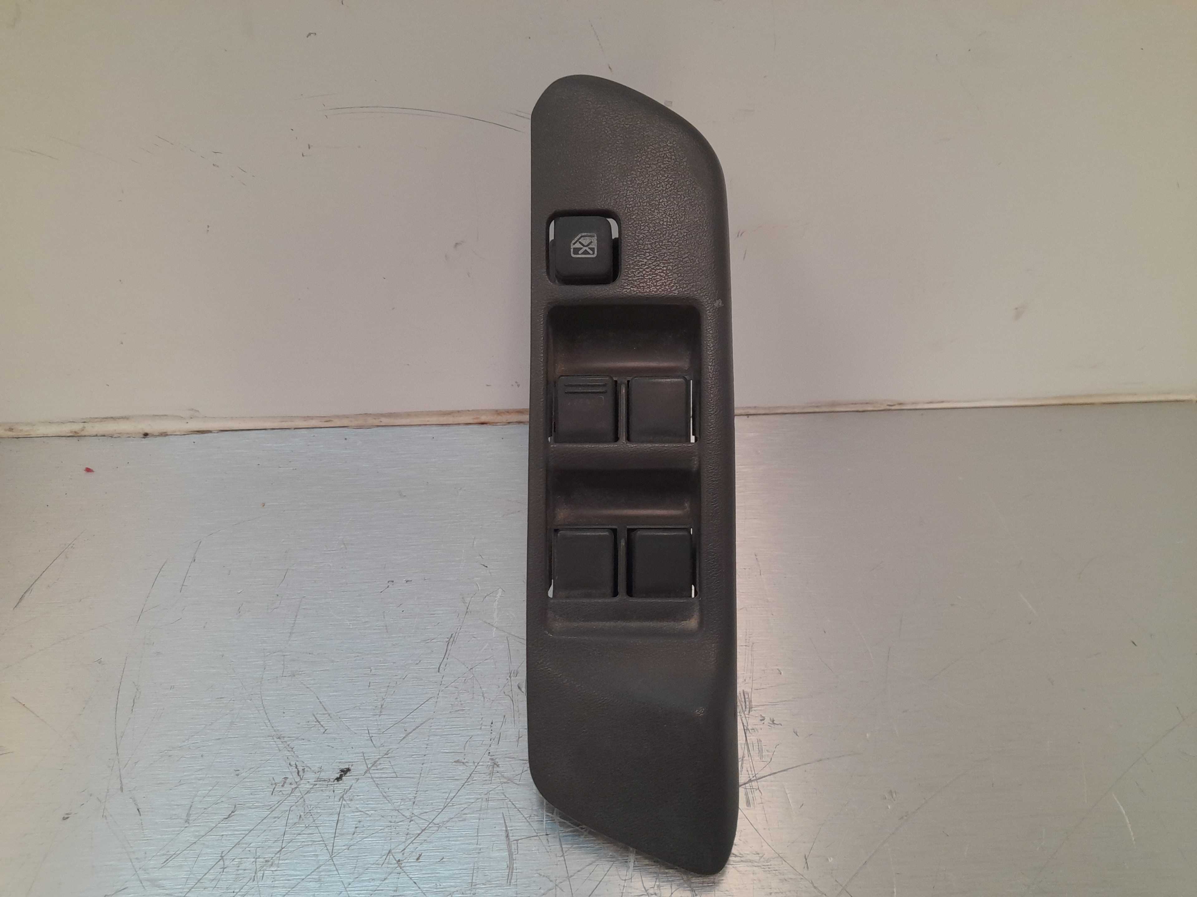 Recambio de mando elevalunas delantero izquierdo para nissan primera berlina (p11) 2.0 turbodiesel cat referencia OEM IAM   