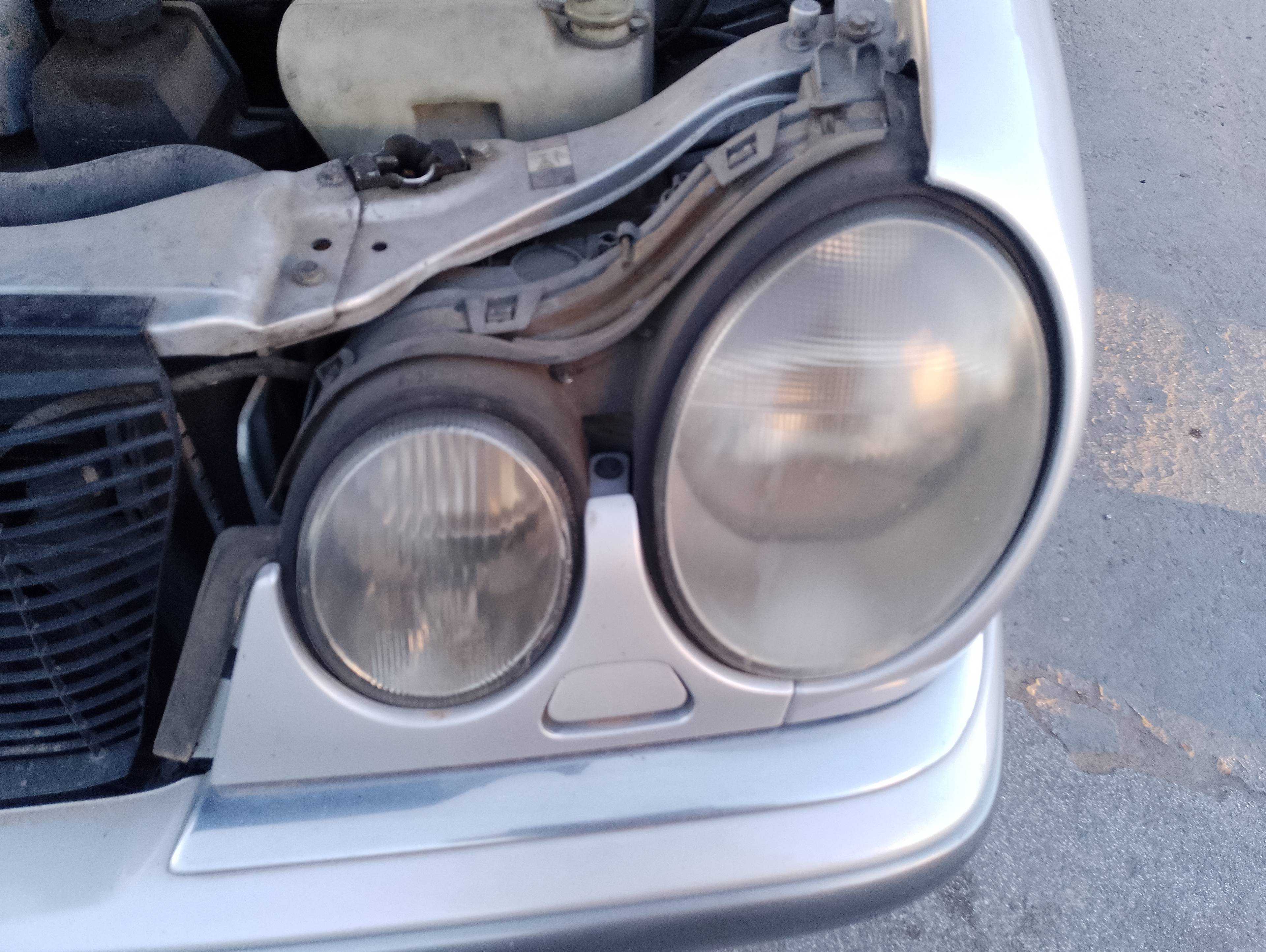 Recambio de faro izquierdo para mercedes-benz clase e (w210) berlina diesel 300 turbodiesel (210.025) referencia OEM IAM   