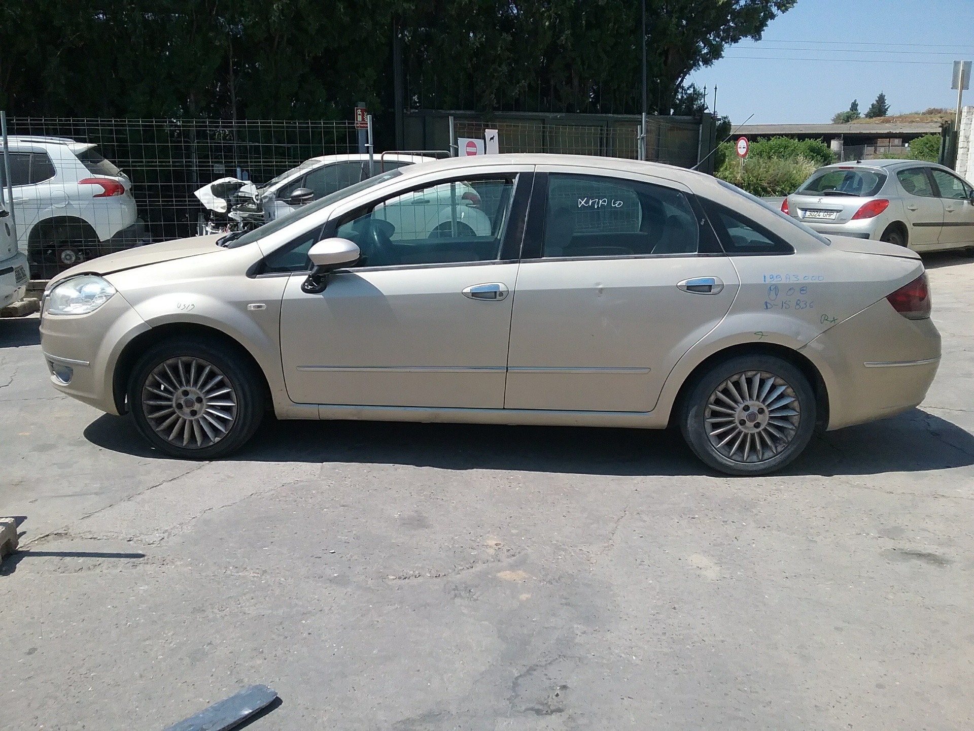 fiat linea (110) del año 2008