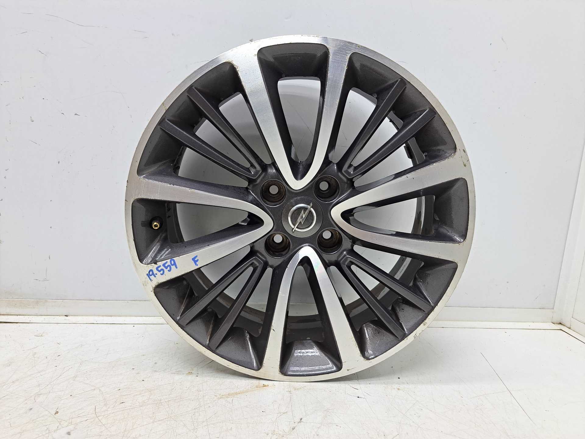 Recambio de llanta para opel crossland x design line referencia OEM IAM R17 13469368 