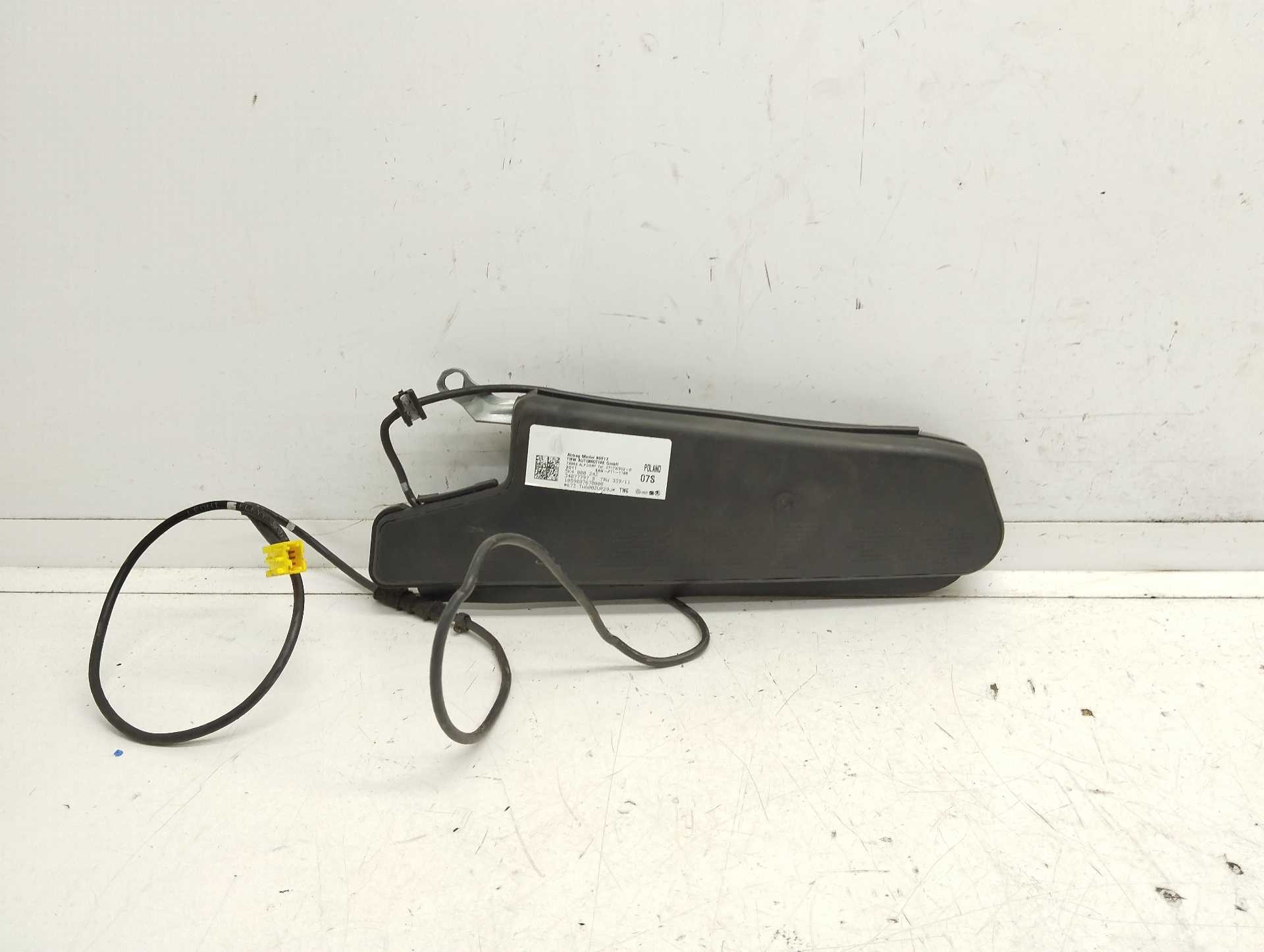 Recambio de airbag lateral derecho para volkswagen golf vi (5k1) advance bluemotion referencia OEM IAM 5K4880242 34077797B 
