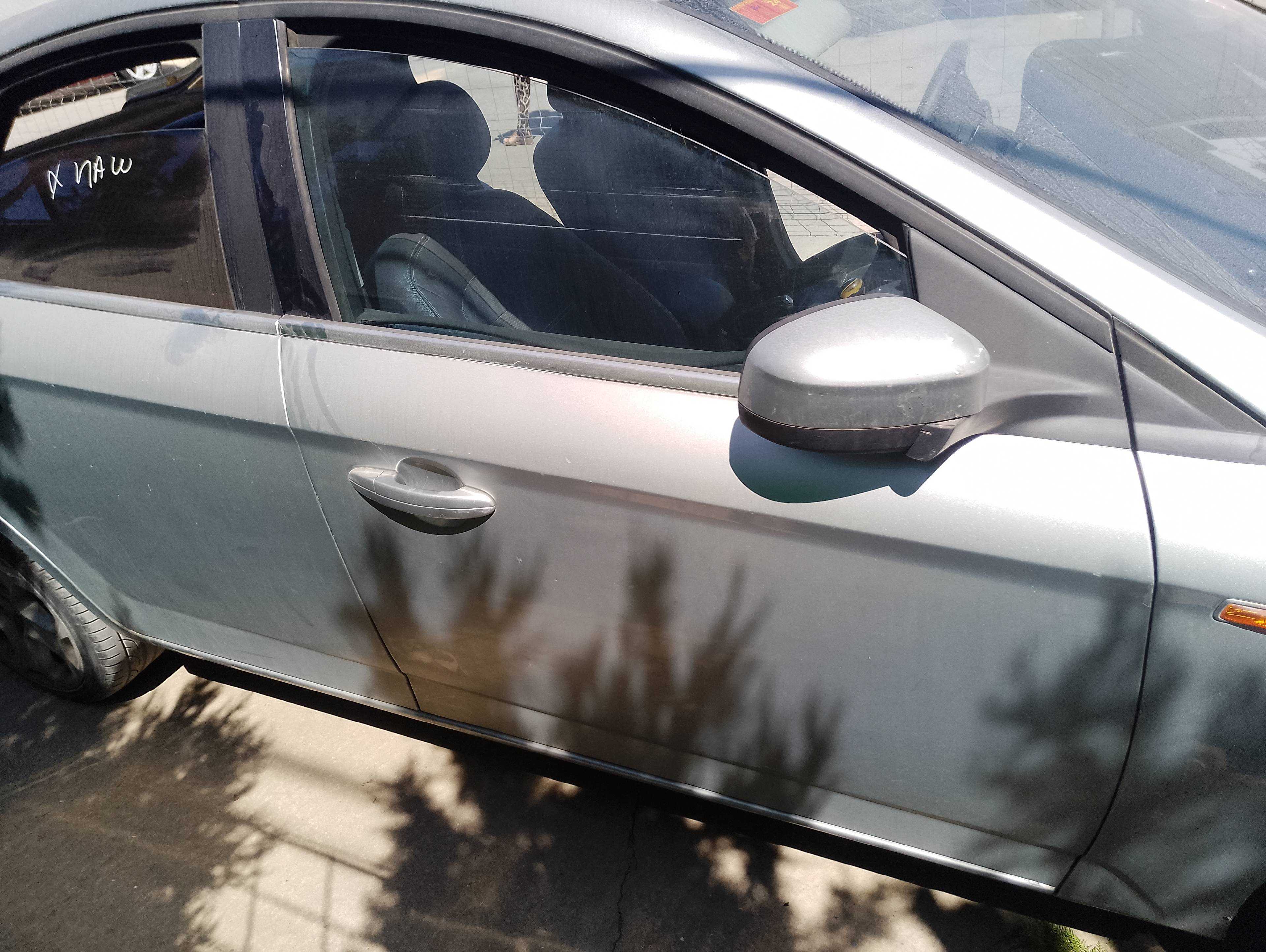 Recambio de puerta delantera derecha para ford mondeo ber. (ca2) ghia referencia OEM IAM   