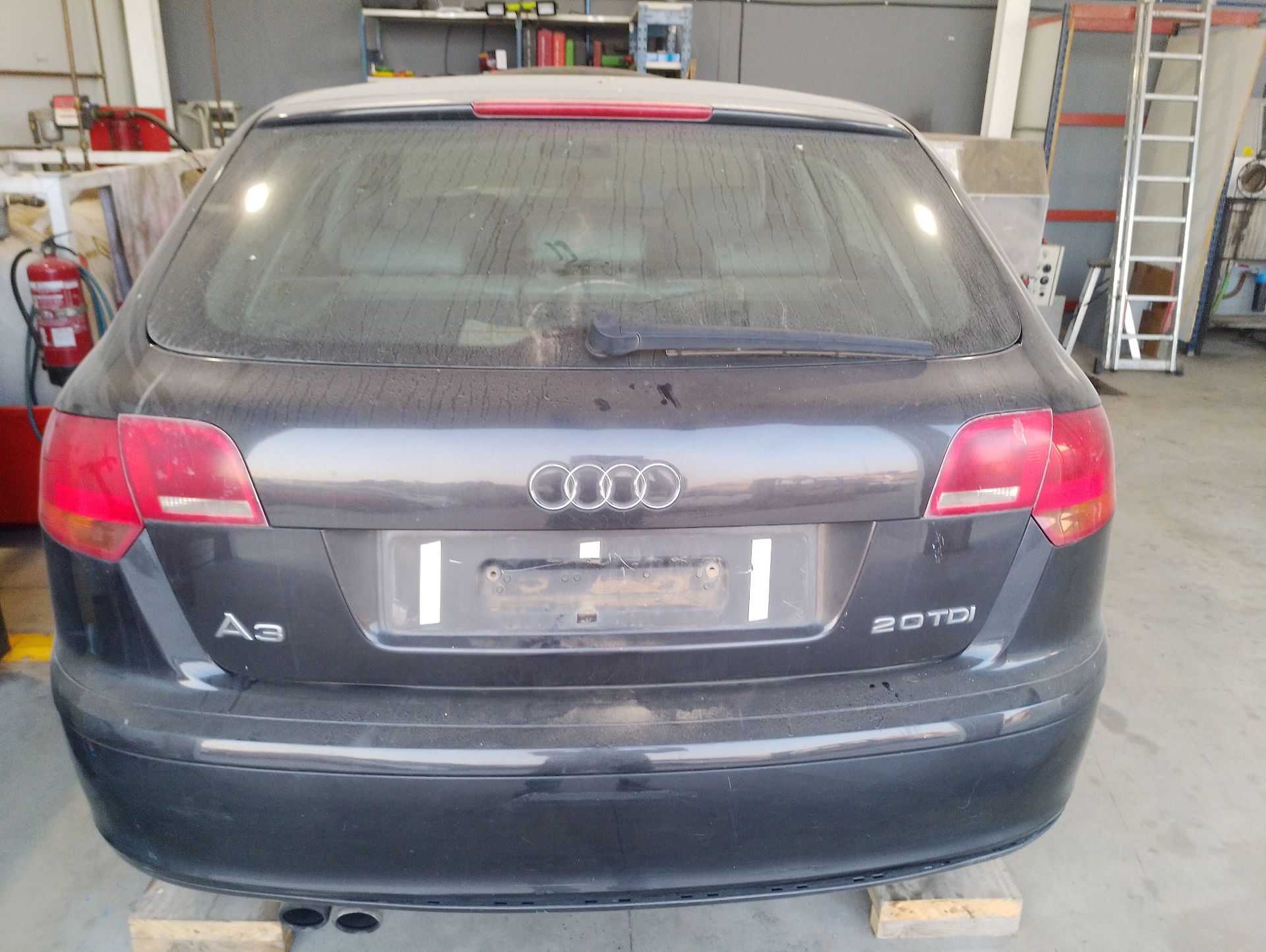 Recambio de porton trasero para audi a3 (8p1) 2.0 tdi referencia OEM IAM 8P4827023H  