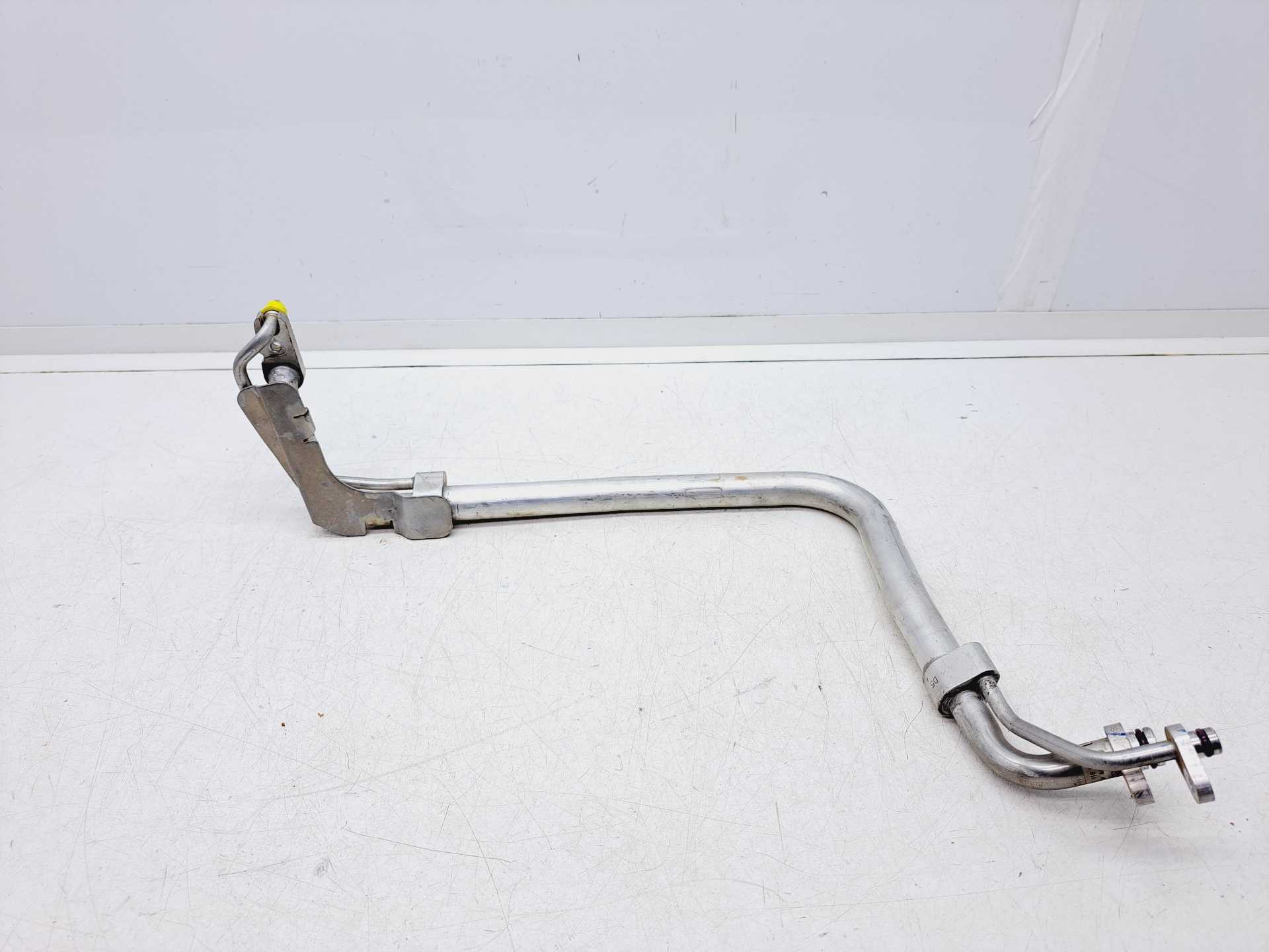 Recambio de tubos aire acondicionado para volkswagen tiguan 2.0 tdi referencia OEM IAM 5QB816738A  