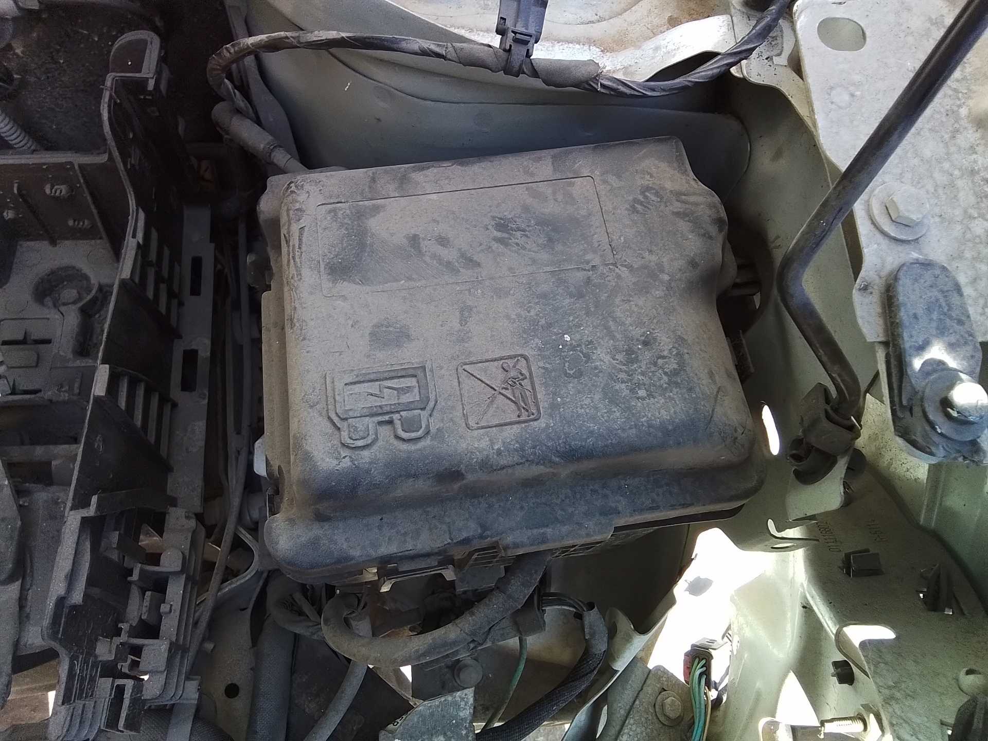 Recambio de caja reles / fusibles para citroën c4 cactus feel referencia OEM IAM   