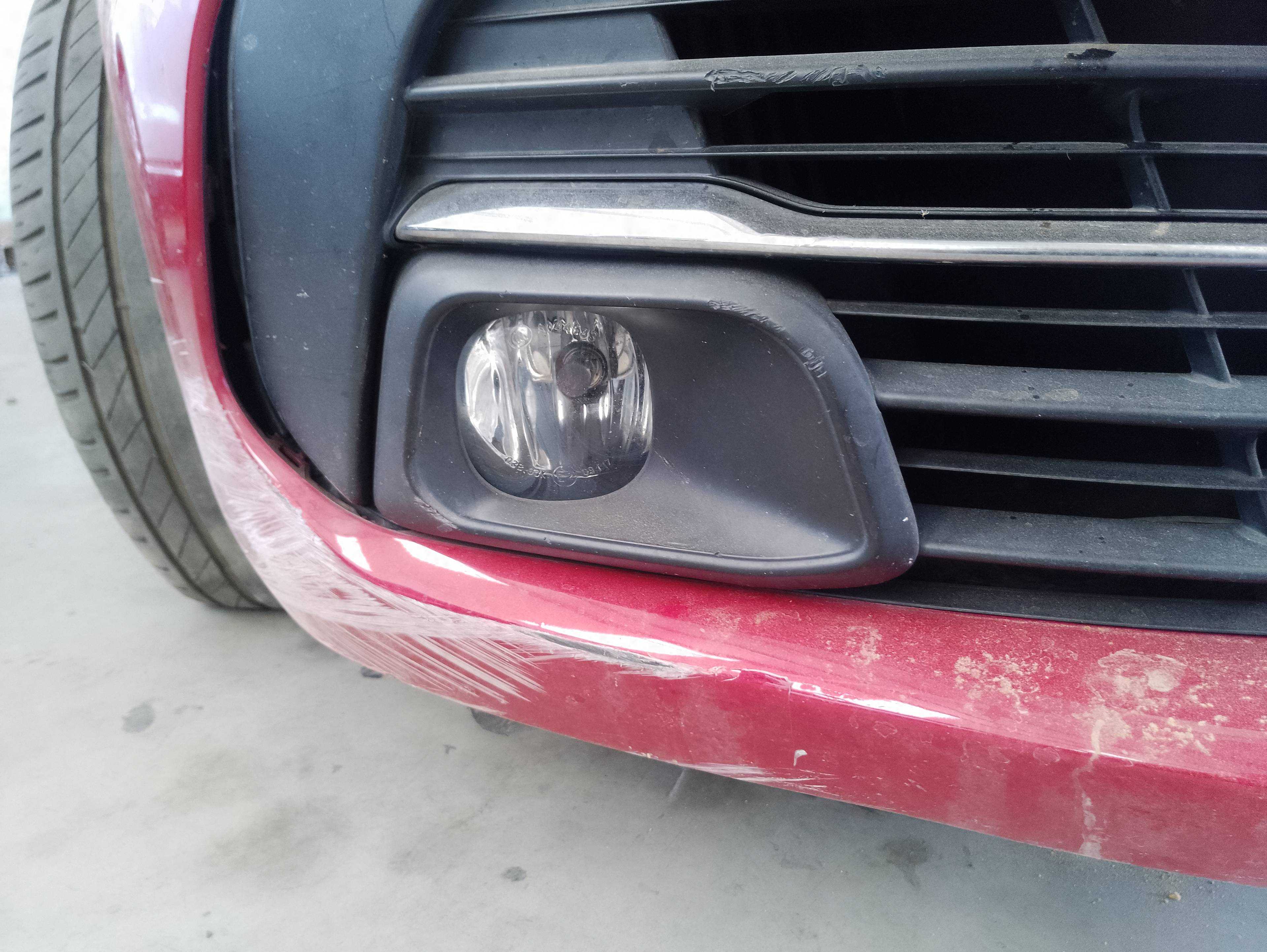 Recambio de faro antiniebla derecho para peugeot 308 style referencia OEM IAM   