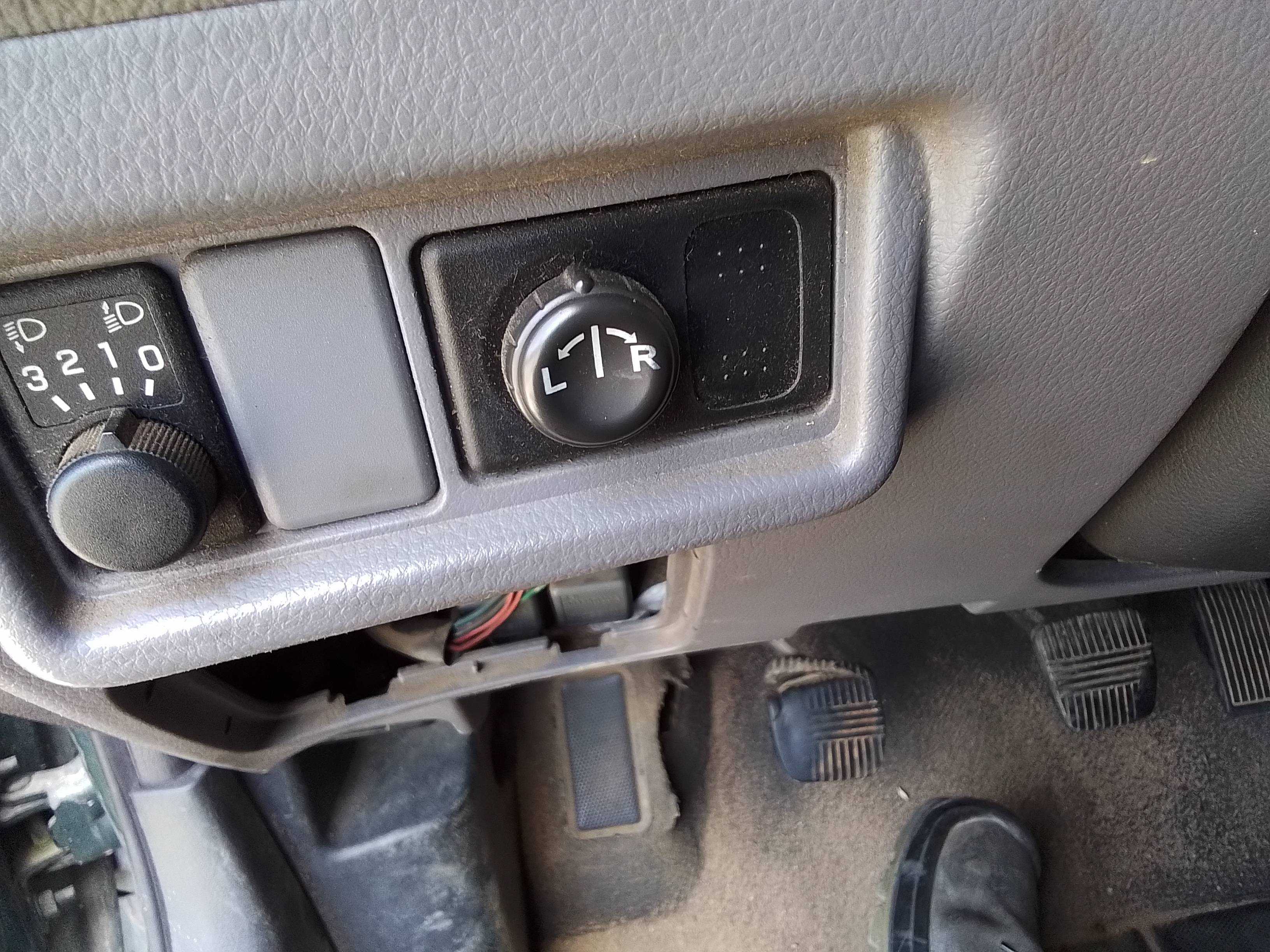 Recambio de mando retrovisor para nissan primera berlina (p12) acenta referencia OEM IAM   