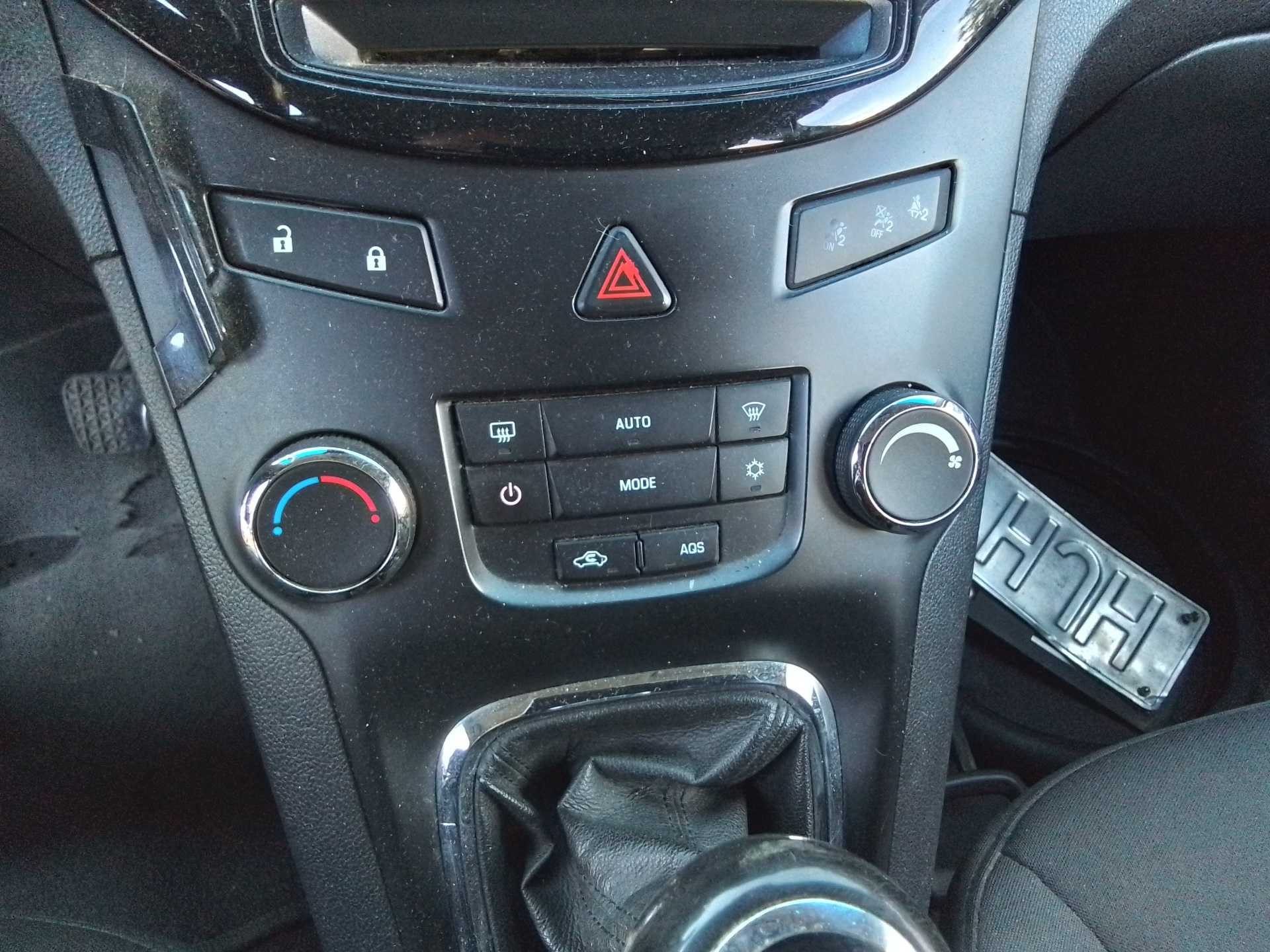 Recambio de mando climatizador para chevrolet orlando lt referencia OEM IAM   