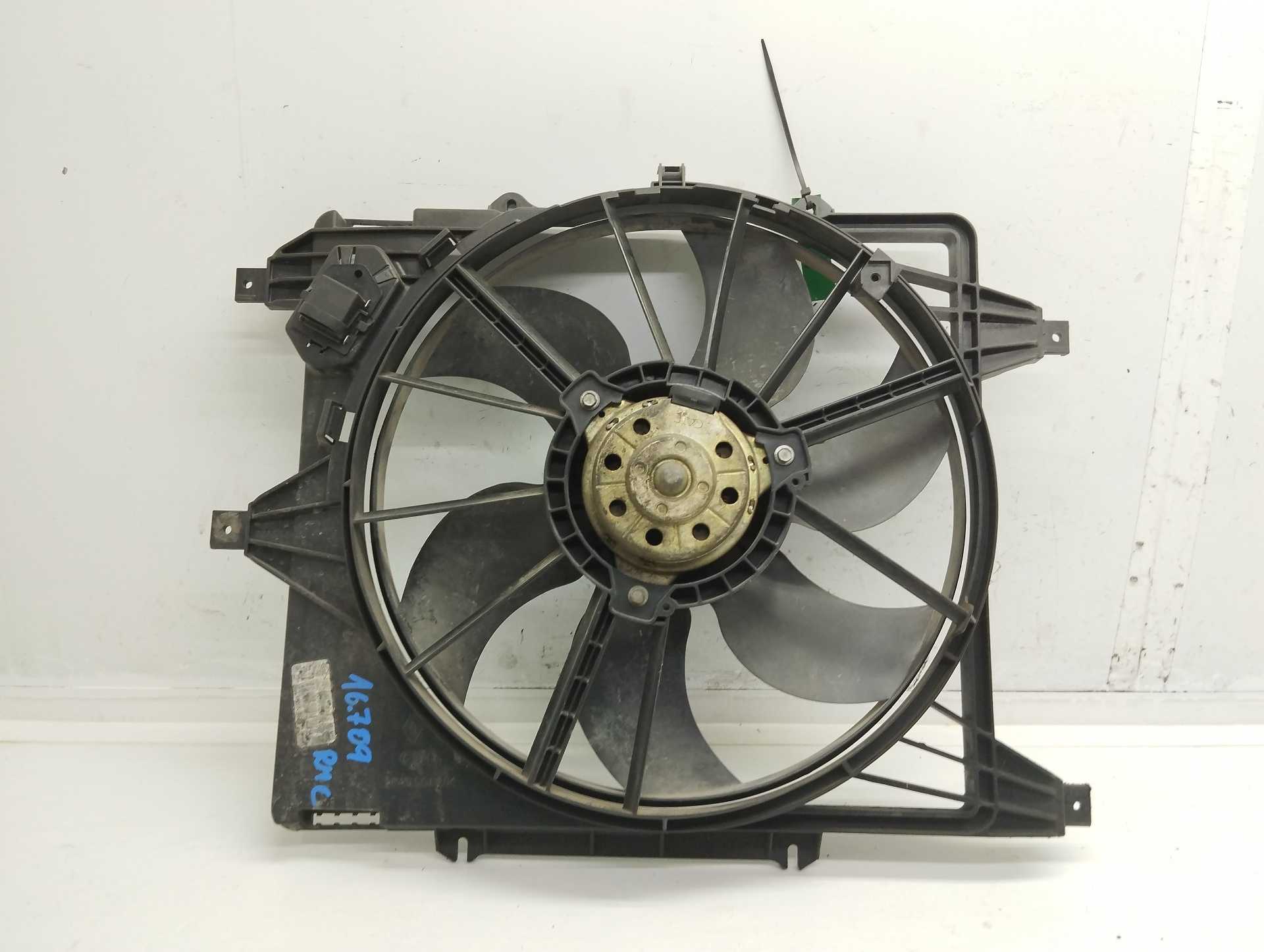 Recambio de electroventilador para renault kangoo (f/kc0) authentique oasis referencia OEM IAM 8240363  
