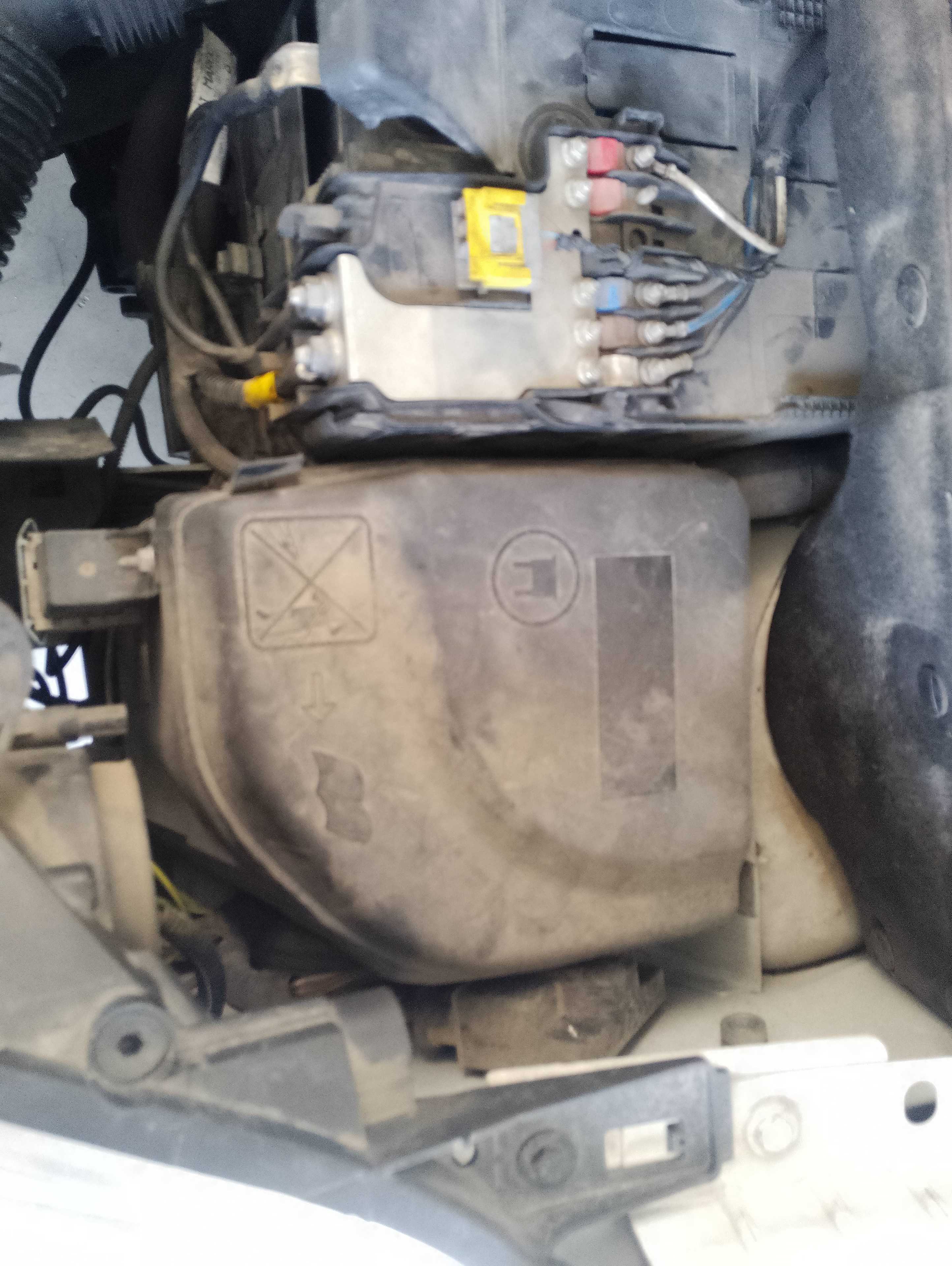 Recambio de caja reles / fusibles para peugeot partner kasten l1 confort pack referencia OEM IAM   