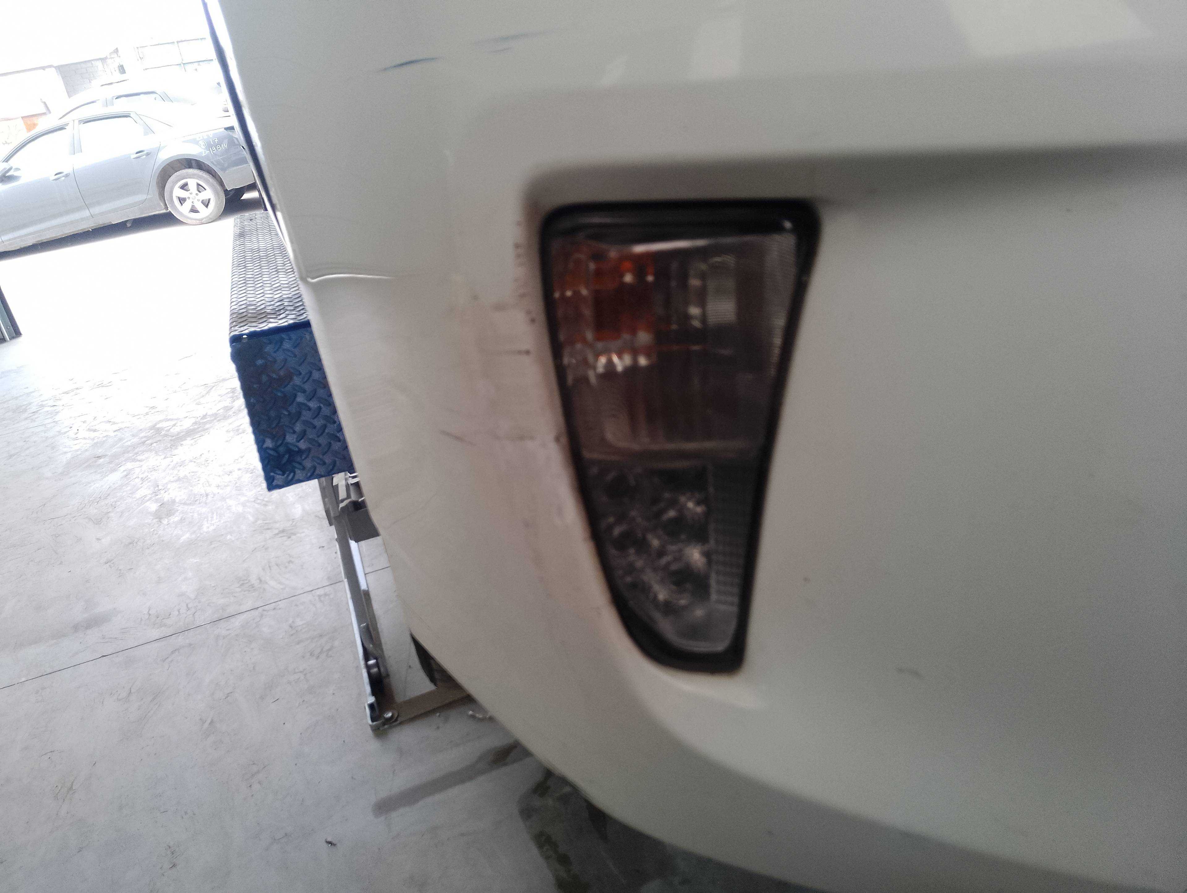 Recambio de piloto delantero derecho para toyota prius (nhw30) plug-in hybrid advance referencia OEM IAM   