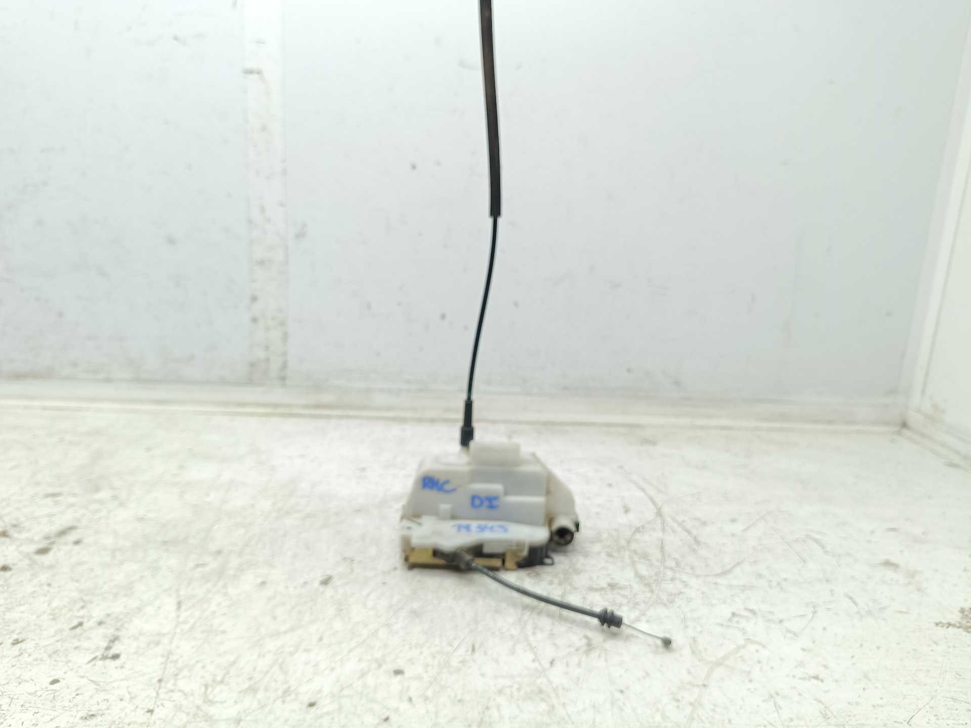 Recambio de cerradura puerta delantera izquierda para citroën c3 1.4 exclusive referencia OEM IAM   