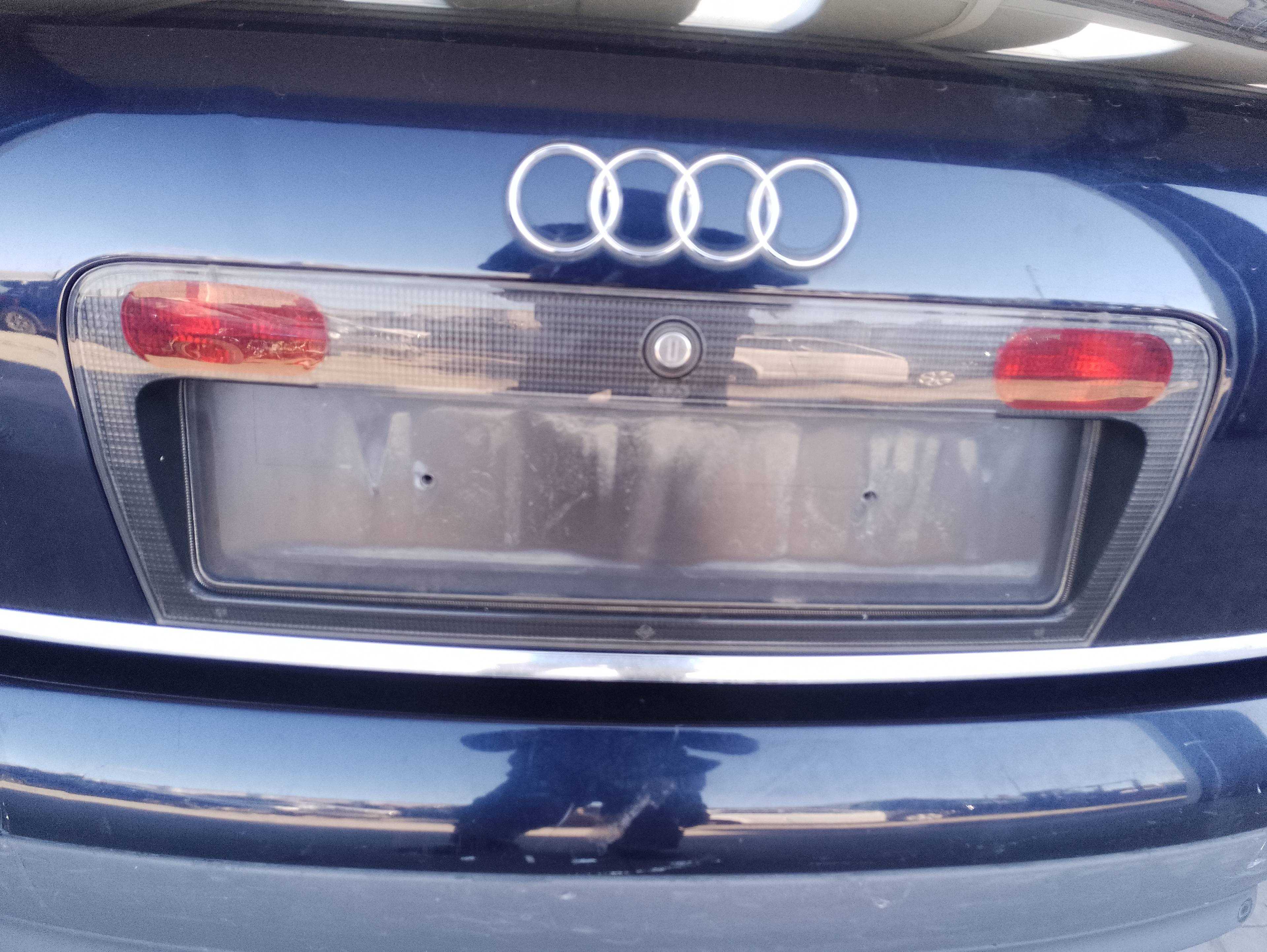 Recambio de piloto trasero central para audi a6 berlina (4b2) 2.8 referencia OEM IAM   