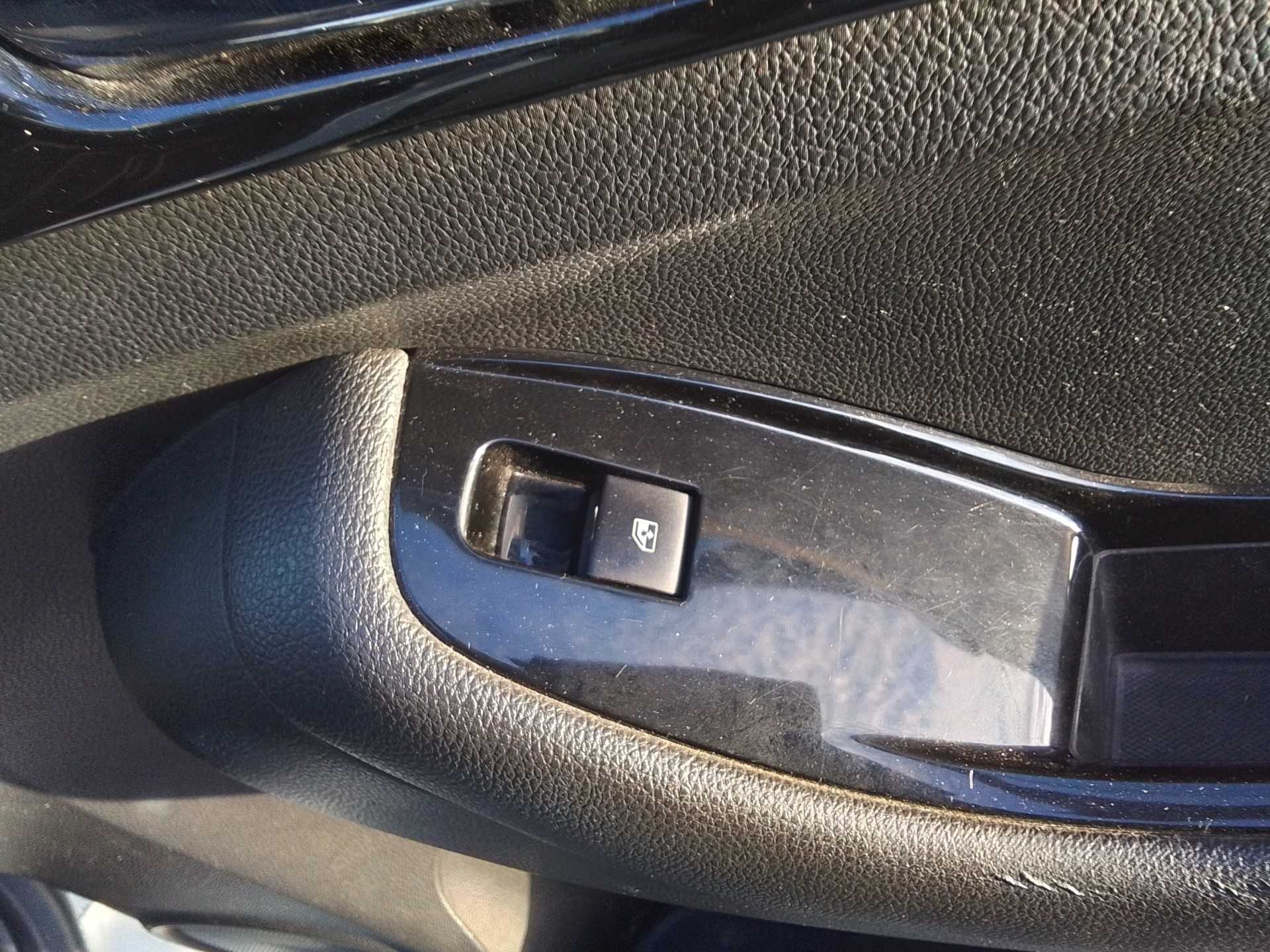 Recambio de mando elevalunas delantero derecho para chevrolet orlando lt referencia OEM IAM   