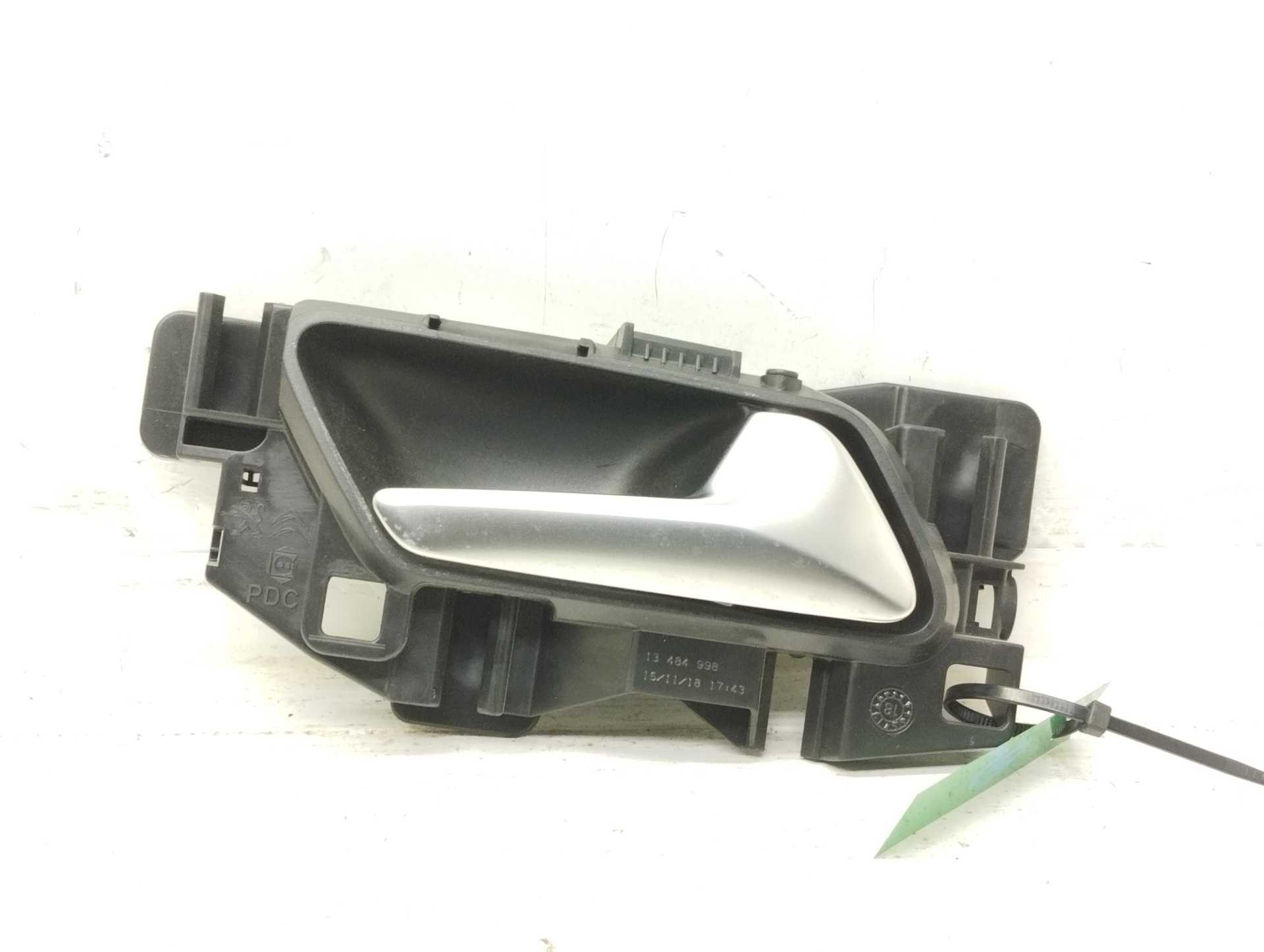Recambio de maneta interior trasera derecha para opel crossland x design line referencia OEM IAM 13484998  