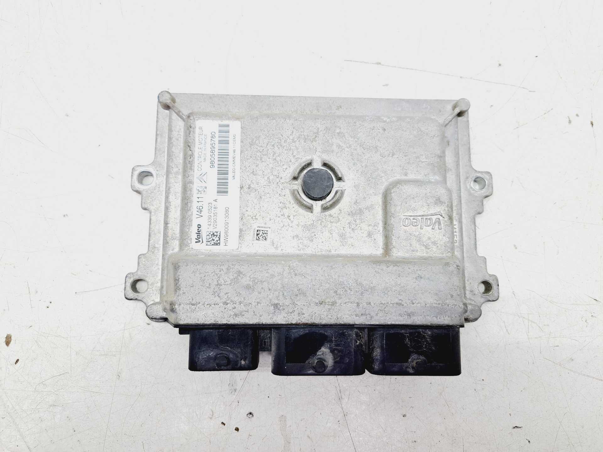 Recambio de centralita motor uce para citroën c4 cactus feel referencia OEM IAM 9805895780 143390523 VALEO